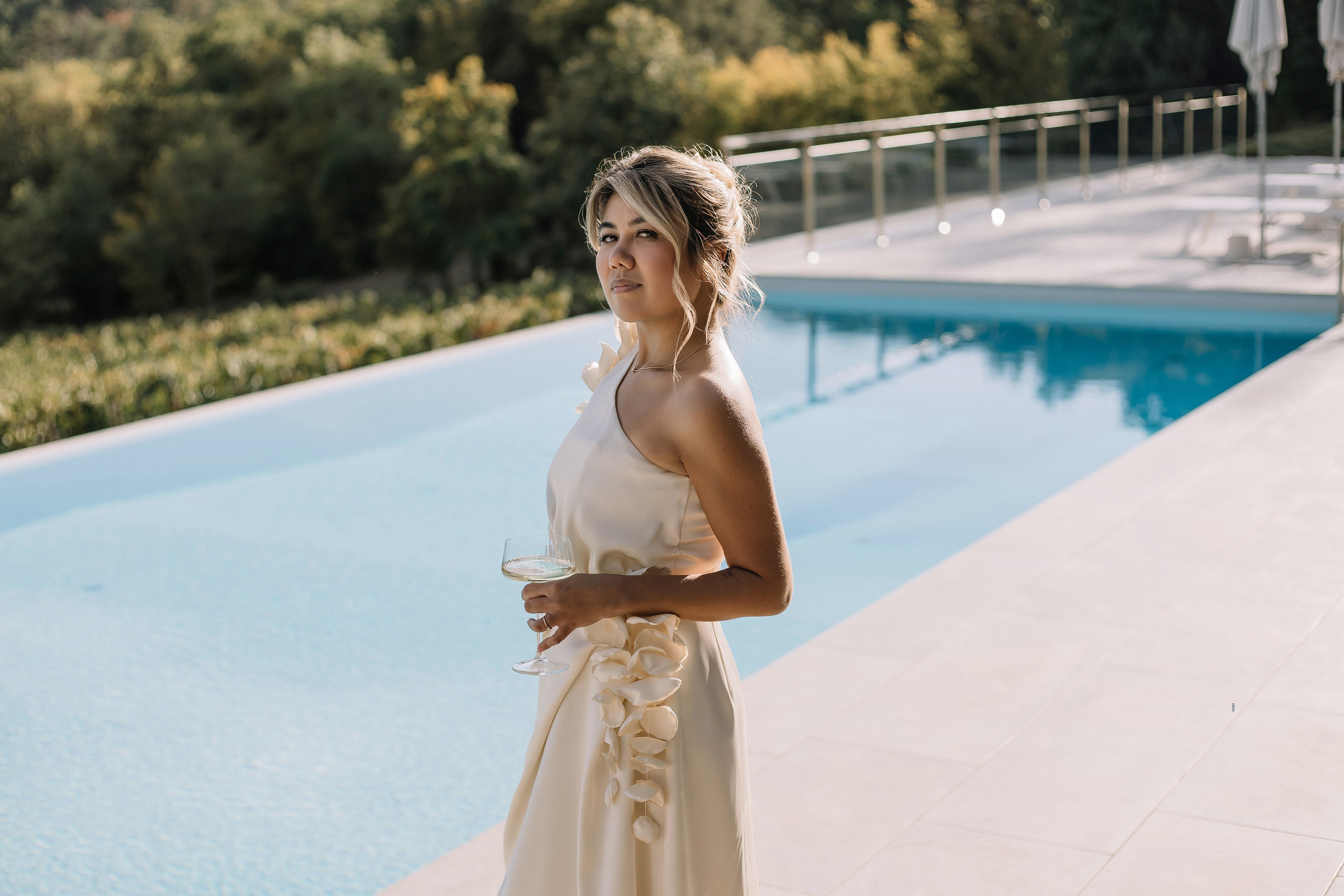 Александр и Гузель. Свадьба для двоих. Винодельня AYA. Фотограф Анна Лейман. Севастополь