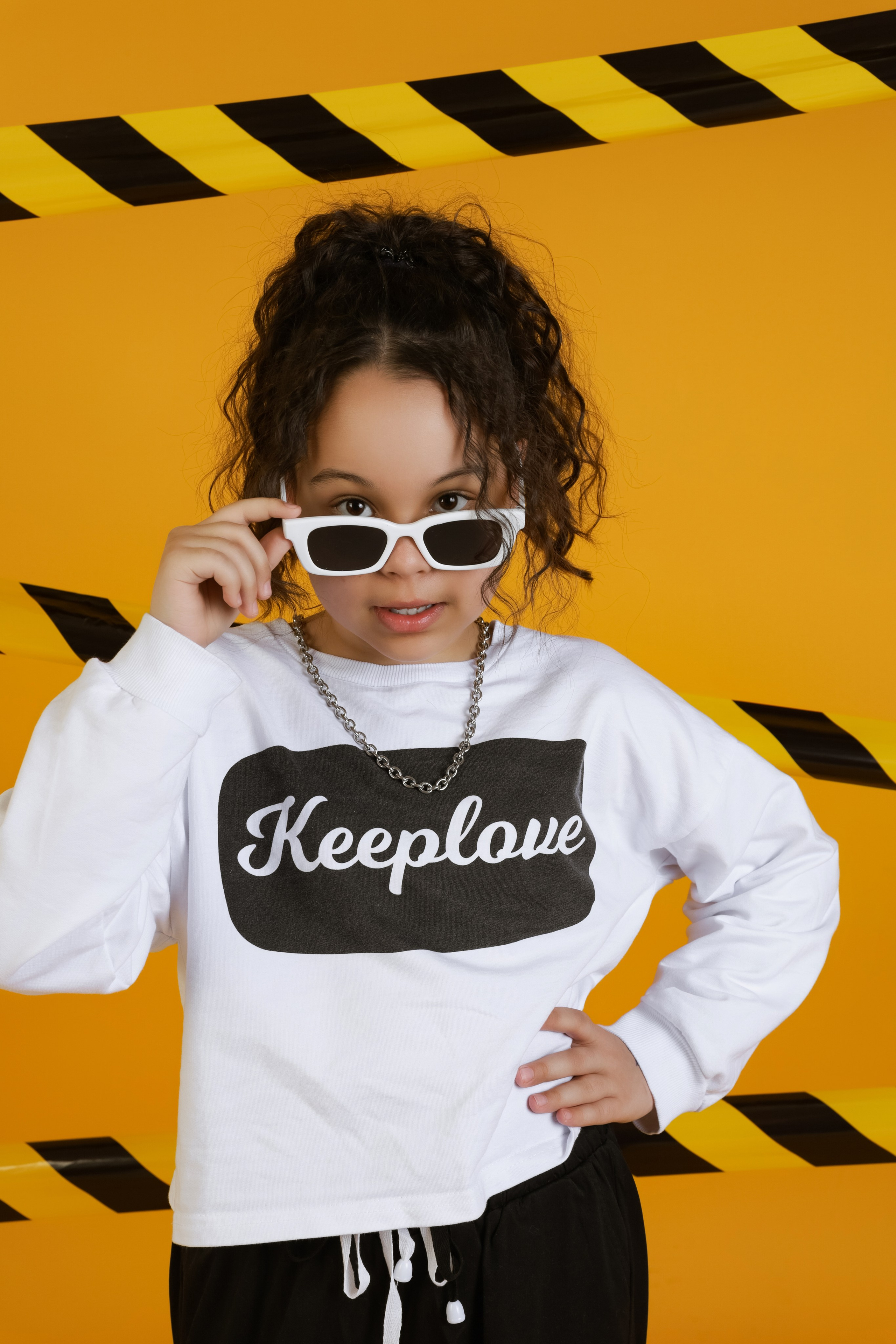 Проект на желтом фоне. АНАСТАСИЯ КУЗНЕЦОВА | ФОТОГРАФ ЧЕБОКСАРЫ