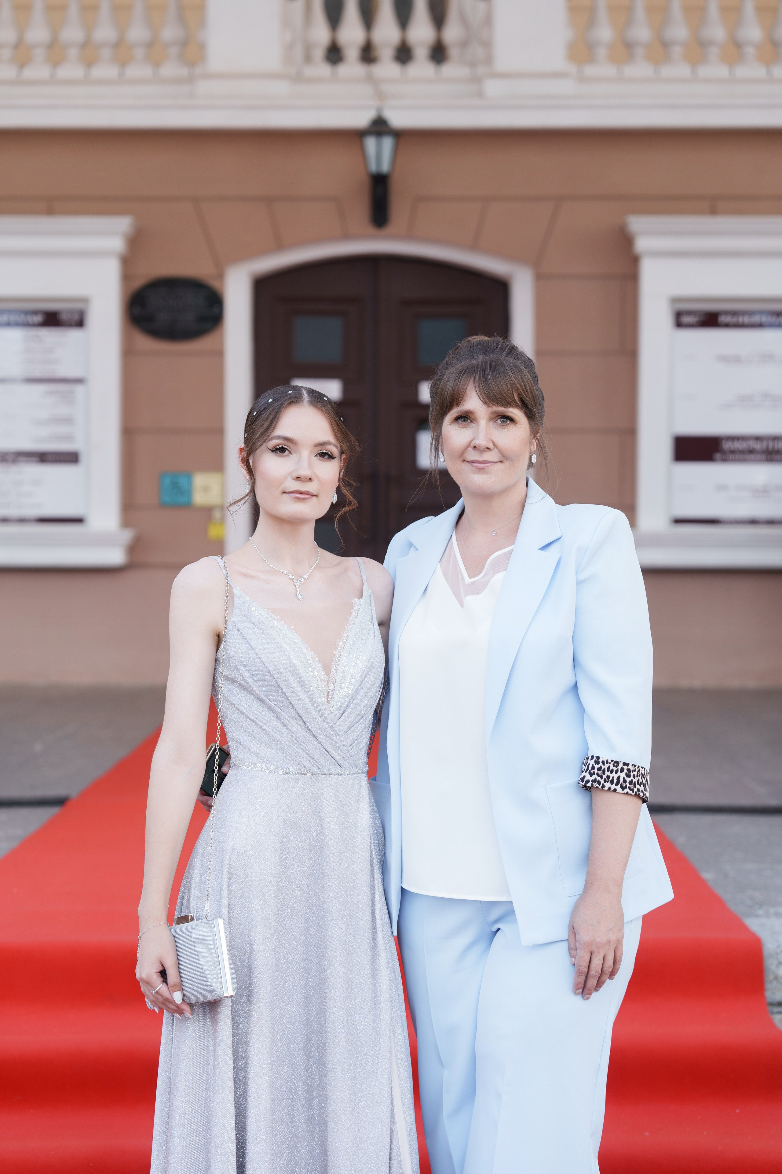 Выпускной Гимназия 7. Свадебный и репортажный фотограф Элина Козырьянова