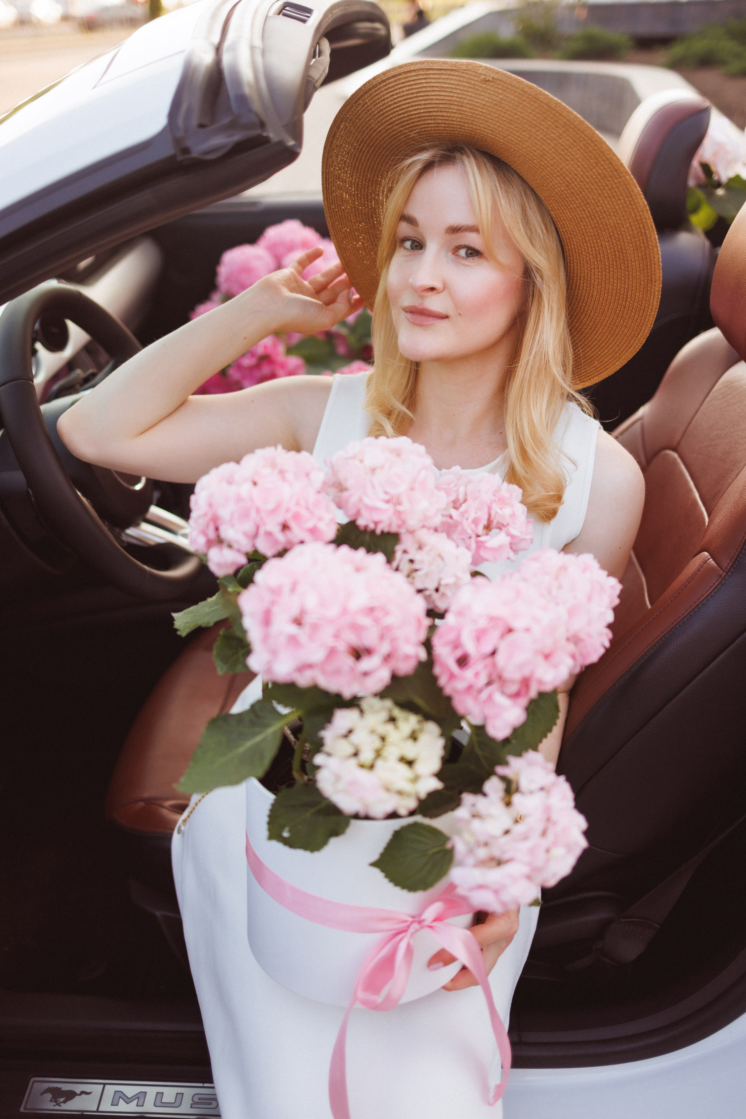 Фотосессия с Кабриолетом и живыми цветами, город Краснодар. Семейный и детский фотограф в Краснодаре Анна Трашкова