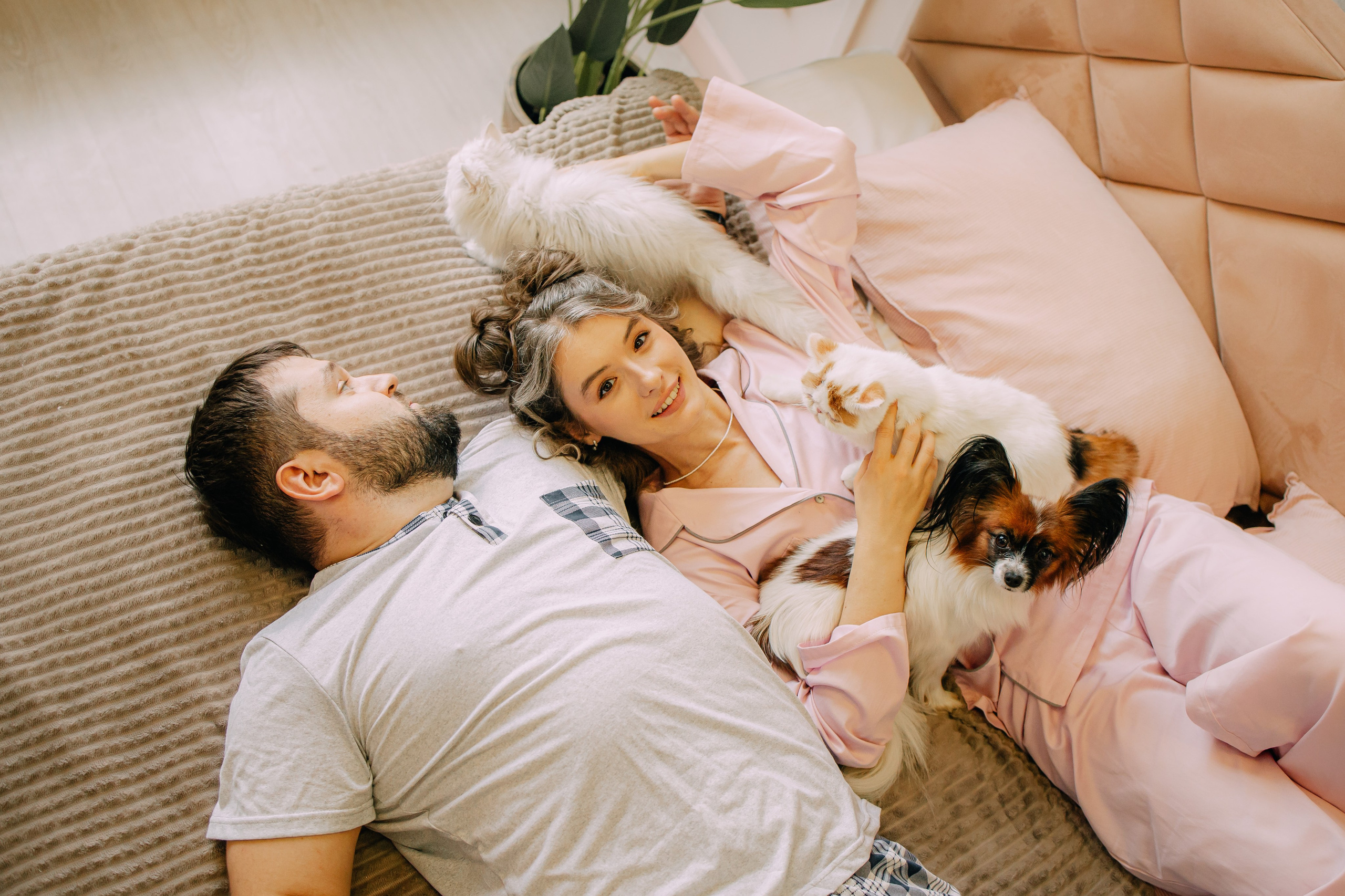 Султан, Мэй Мэй и Шанталь и их семья