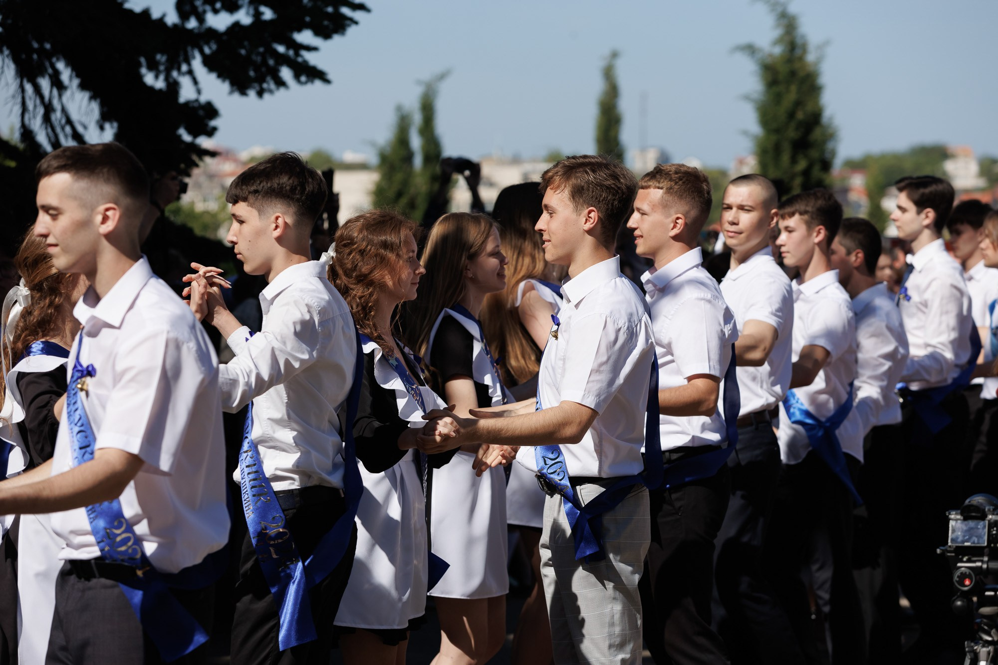 Последний звонок в Гимназии № 1, г. Севастополь. Свадебный фотограф, фотосъемка в Крыму, Севастополе, Симферополе, Ялте