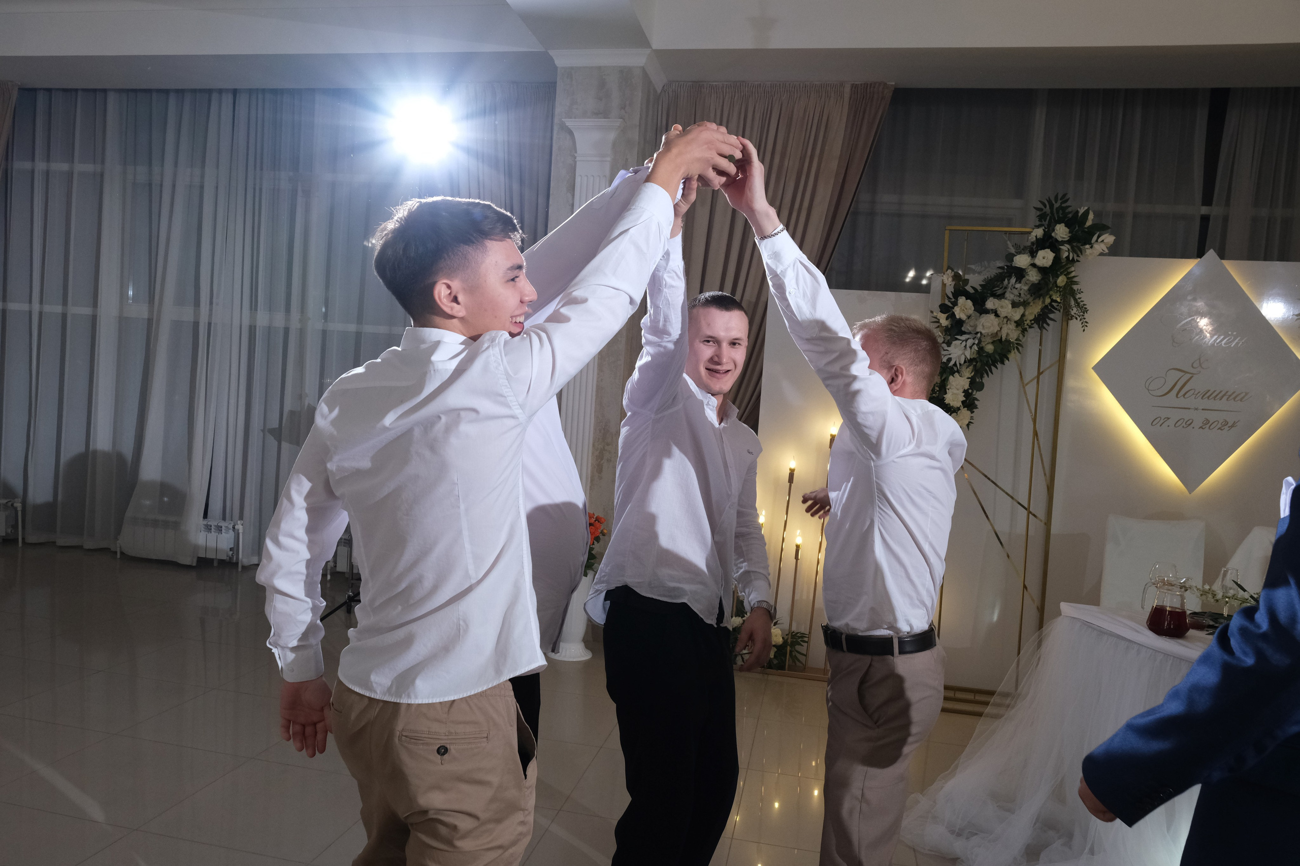 Свадьба Семена и Полины. Свадебный фотограф в Челябинске Сырчикова Наталья