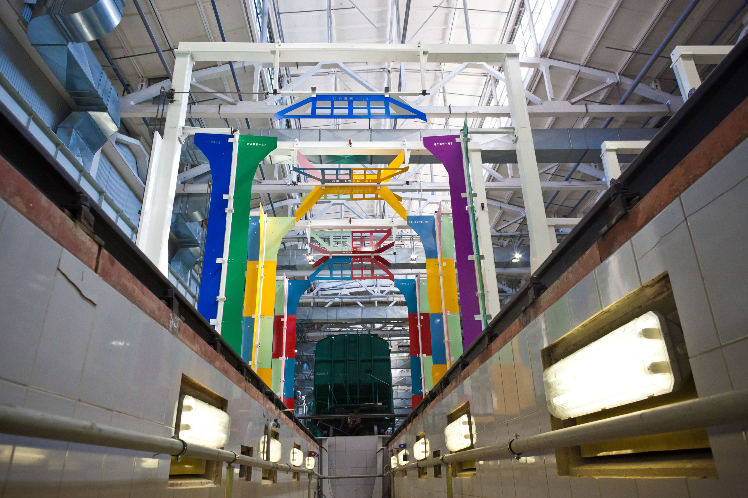 ТИХВИНСКИЙ ВАГОНОСТРОИТЕЛЬНЫЙ ЗАВОД. Рабочая сторона — бизнес портрет и репортаж в Санкт-Петербурге