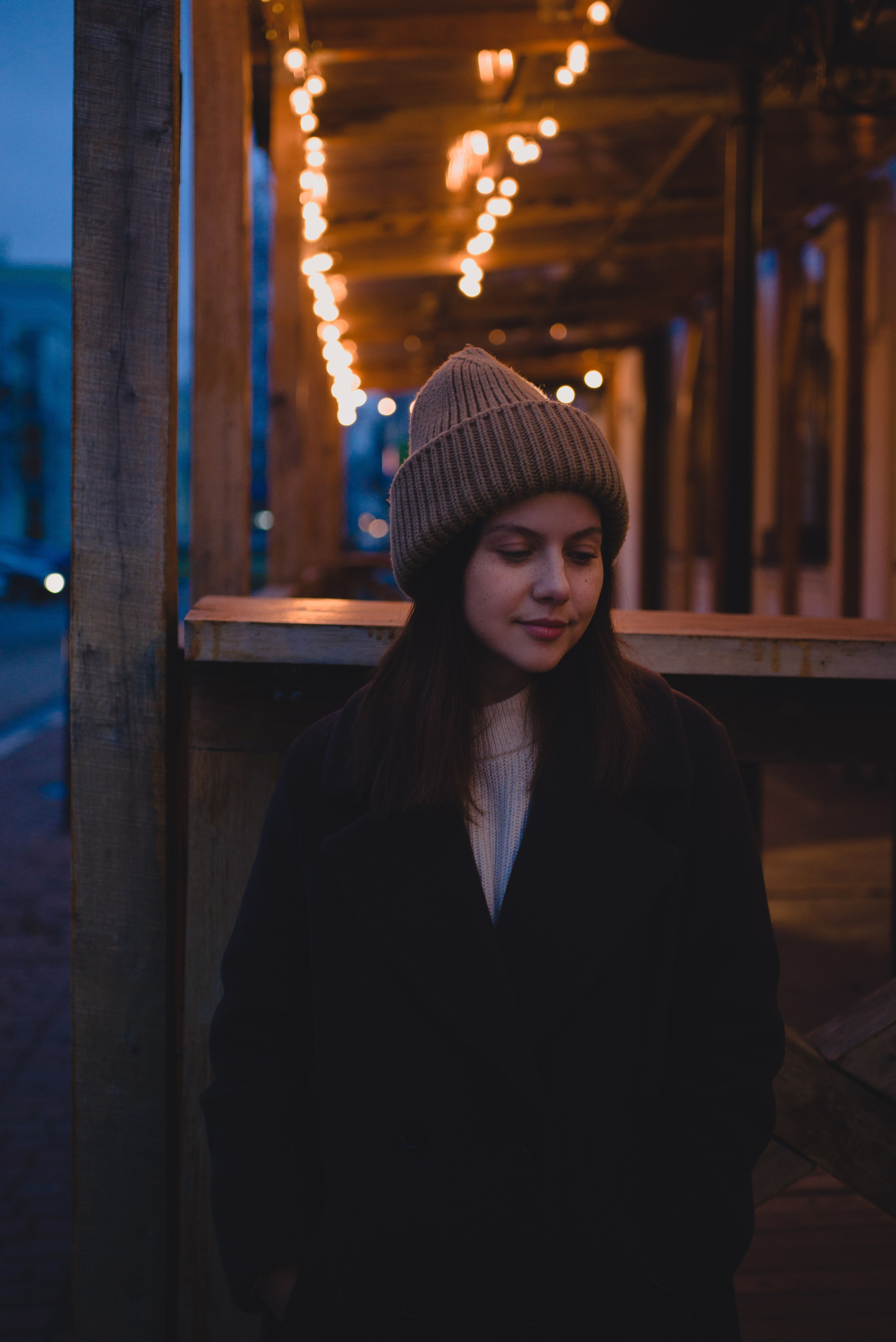 Софи. Огни вечернего города. Фотограф Людмила Белова