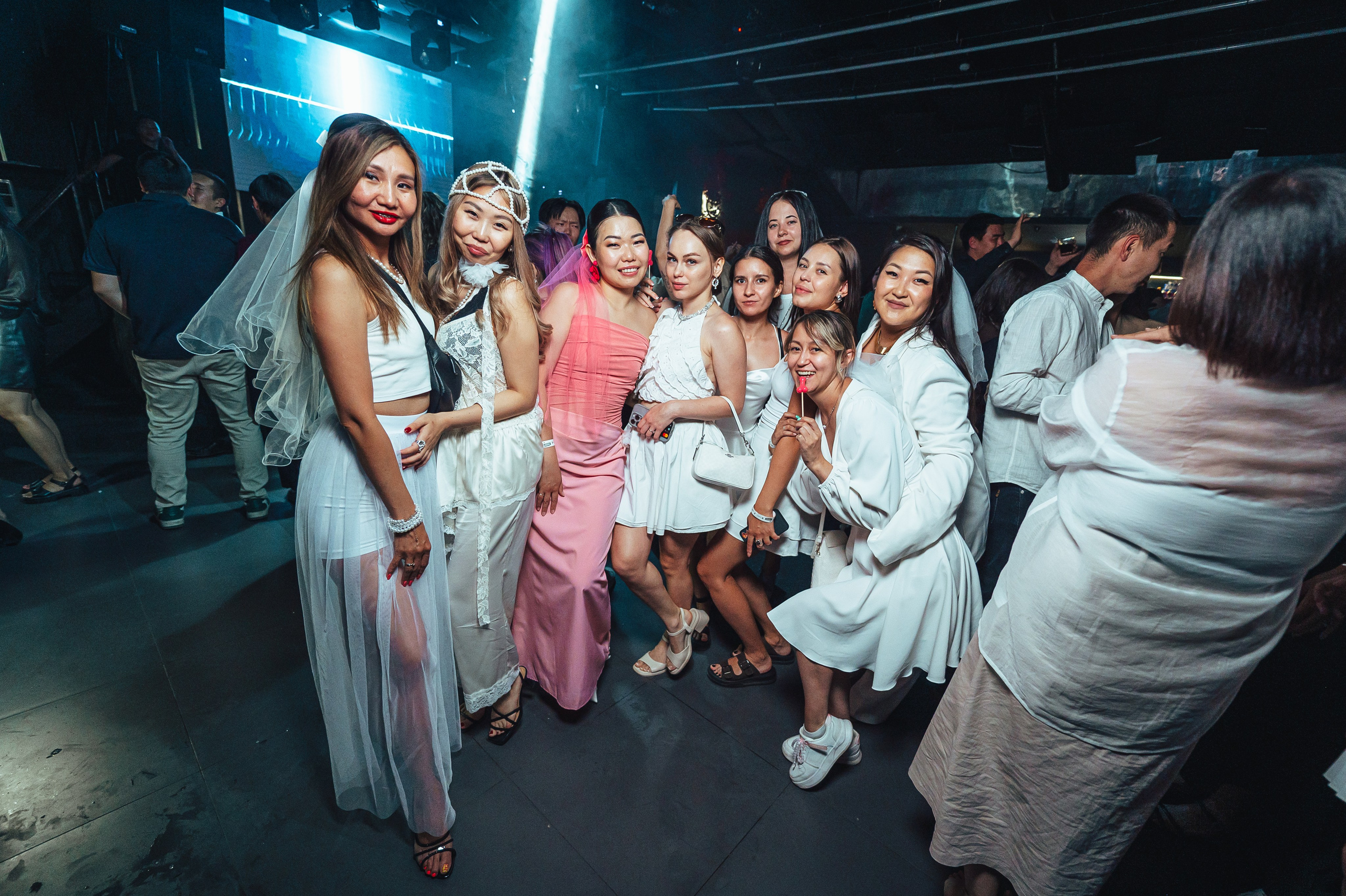 «ГЁДЗЕ» бар. Свадебная и концептуальная фотография в городе Улан-Удэ