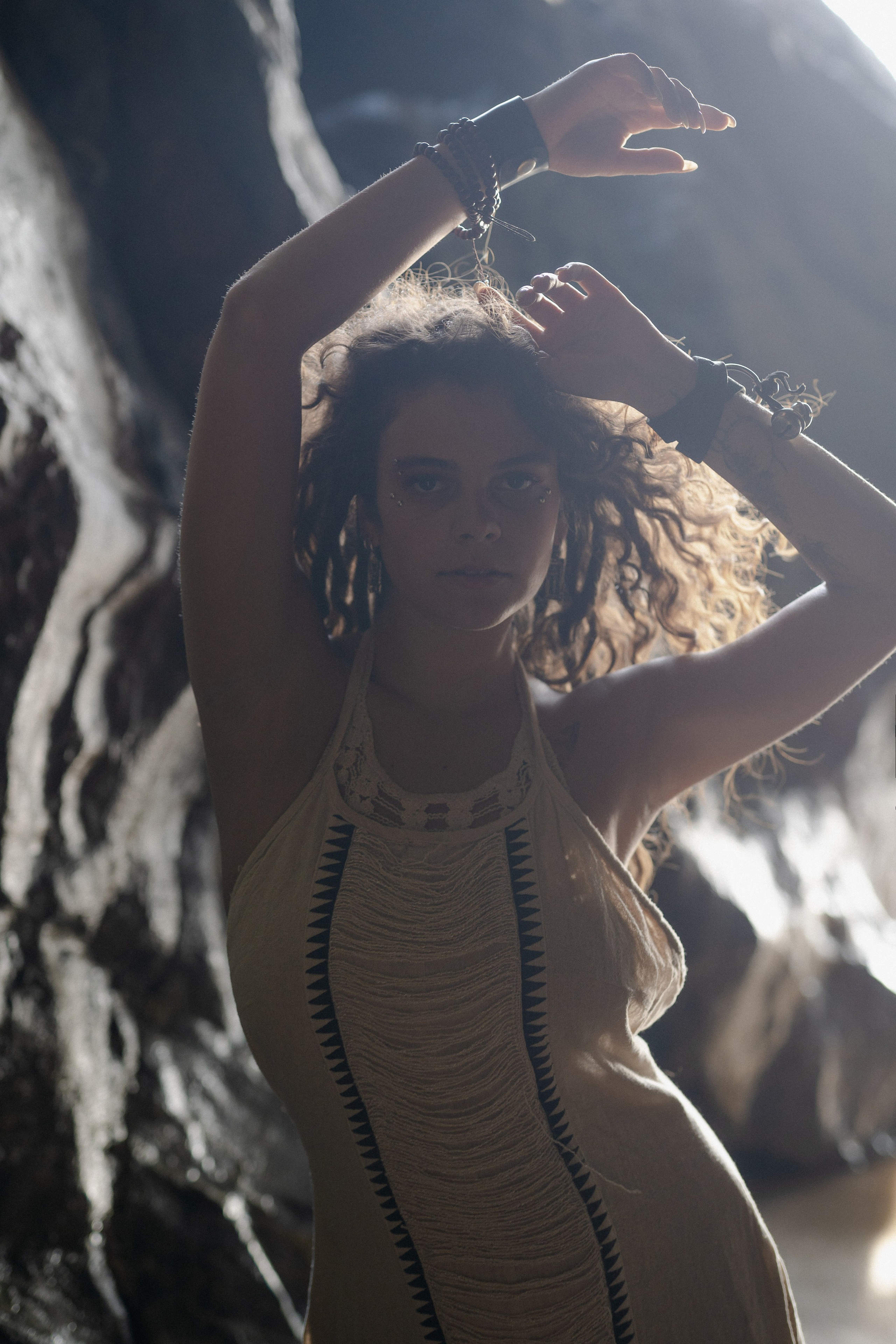 Ксения и море. Фотограф Аля Овчарова