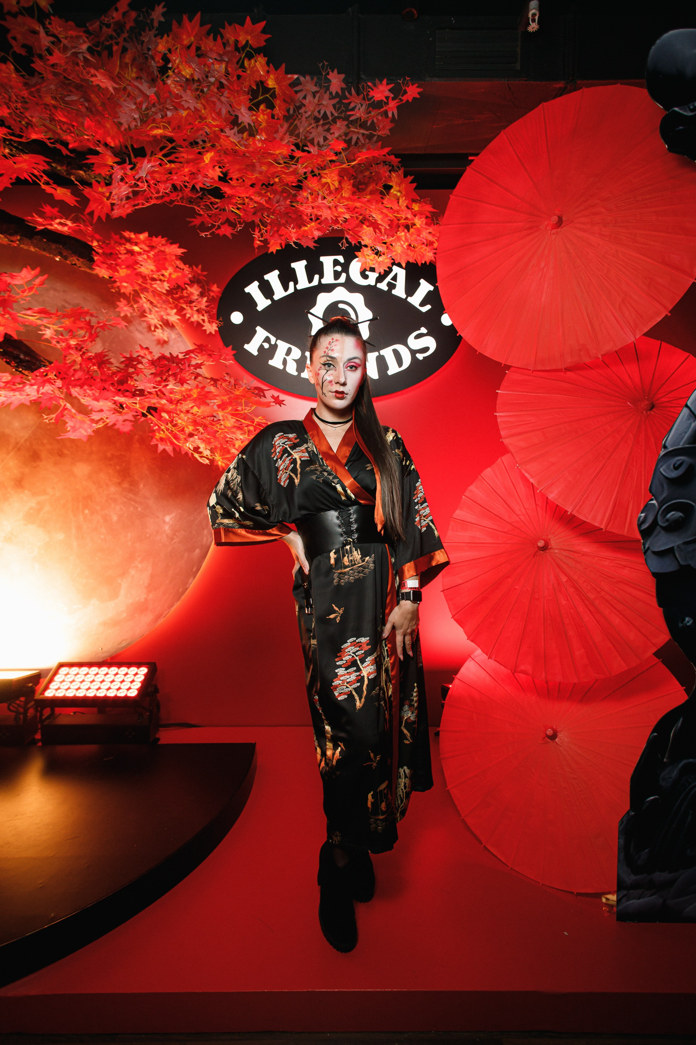 ILLEGAL FRIENDS | ASIA. СВОИ. ФОТООТЧЕТЫ-СОБЫТИЯ-МЕСТА