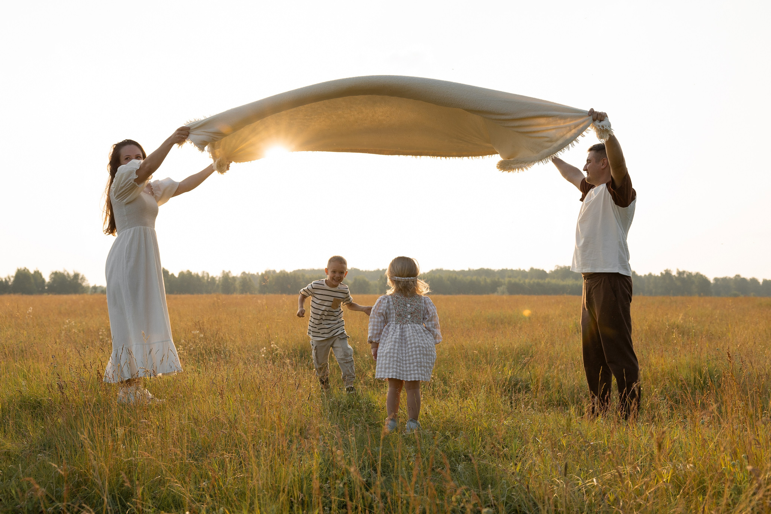 В поле. Семейный и свадебный фотограф в Челябинске Мария Леонтьева