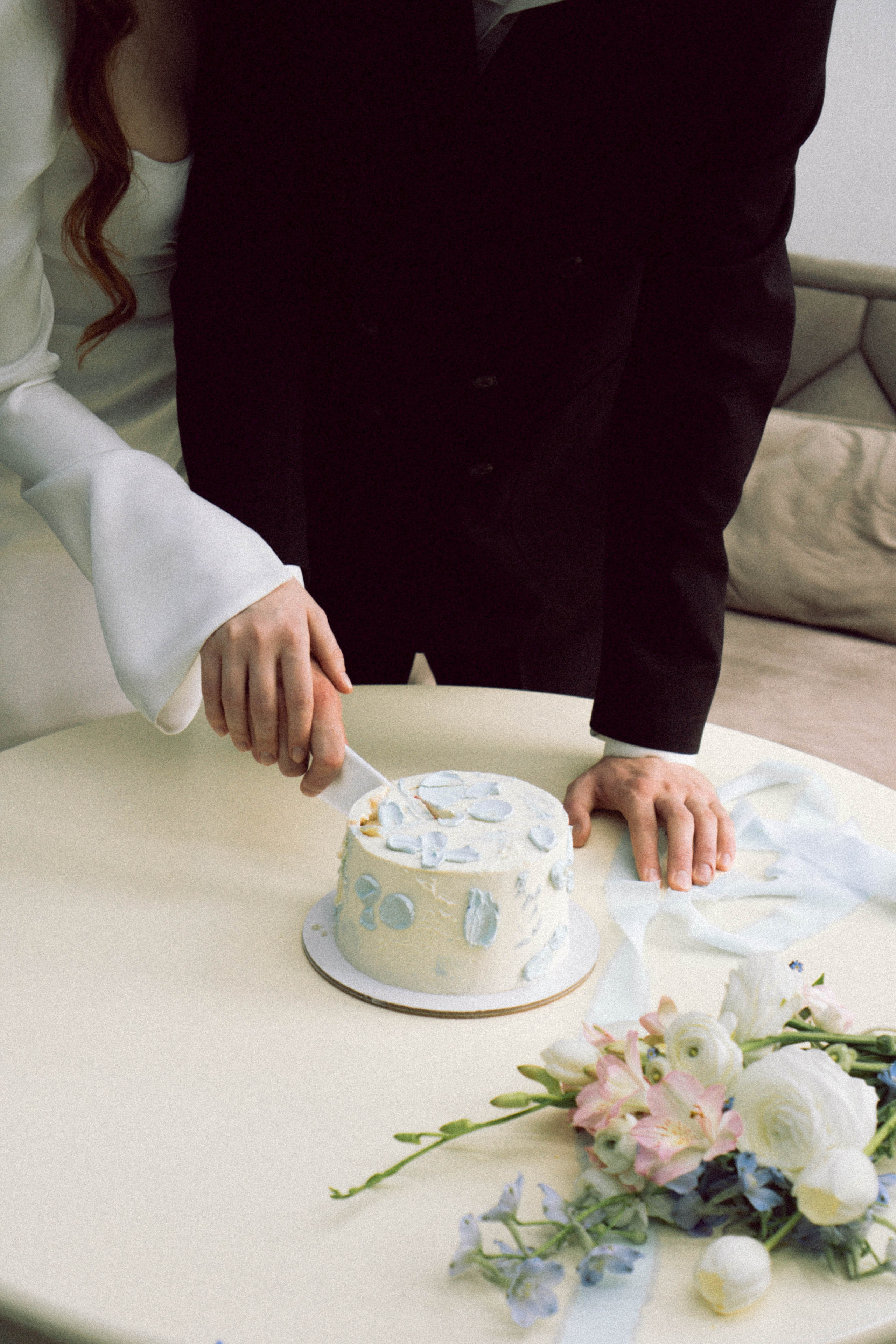 СВАДЕБНАЯ СЬЕМКА В ОТЕЛЕ. СБОРЫ ЖЕНИХА И НЕВЕСТЫ И ТАКЖЕ ТОР И ПОДГОТОВКА К ПРОГУЛКЕ. Профессиональный фотограф, Санкт-Петербург — Виктория Богомолова