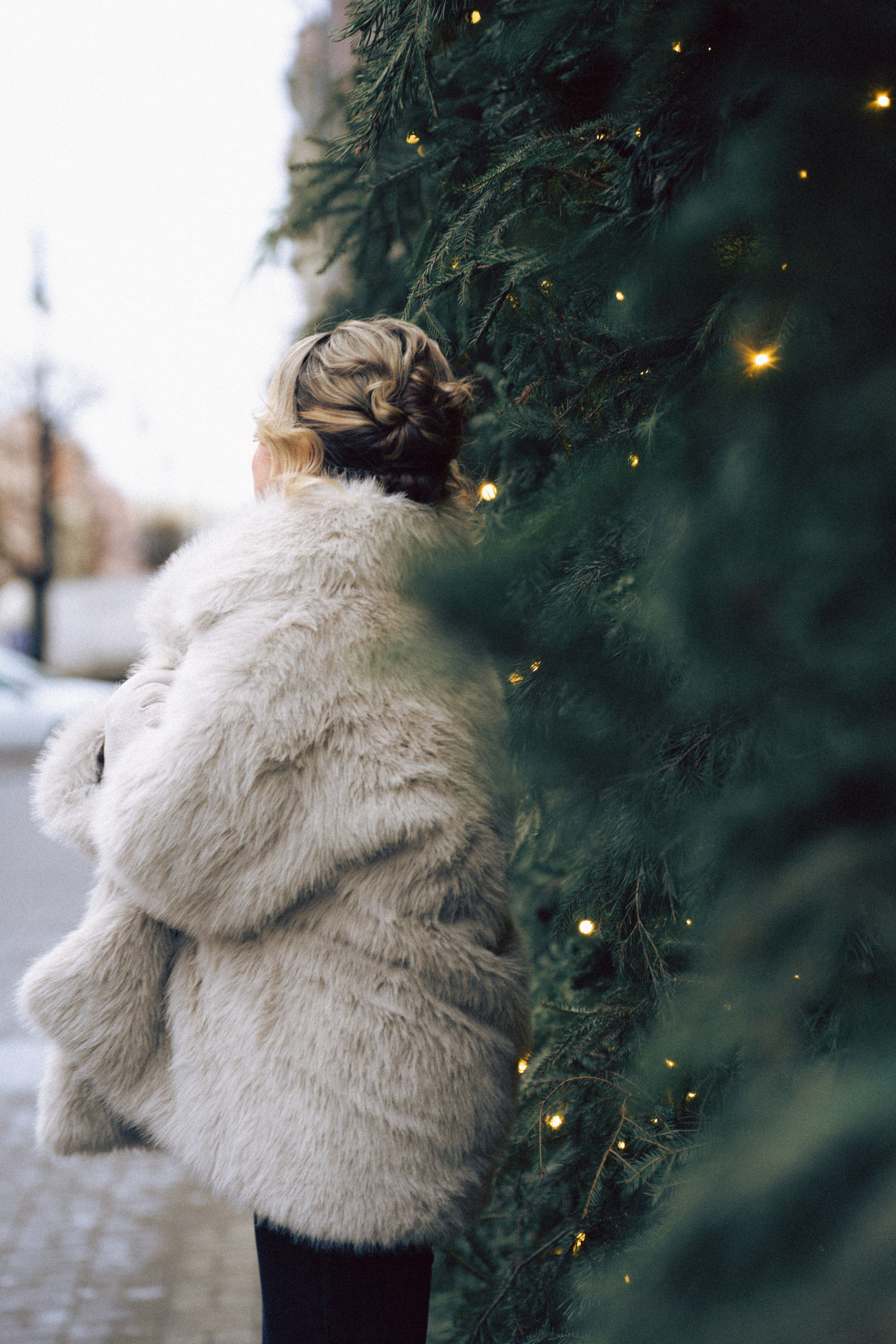НОВОГОДНЯЯ ФОТОСЕСИИЯ В СТУДИИ ДЛЯ ДЕВУШКИ И ПРОГУЛКА ПО ЧЕРНЫШЕВСКОЙ. Профессиональный фотограф, Санкт-Петербург — Виктория Богомолова