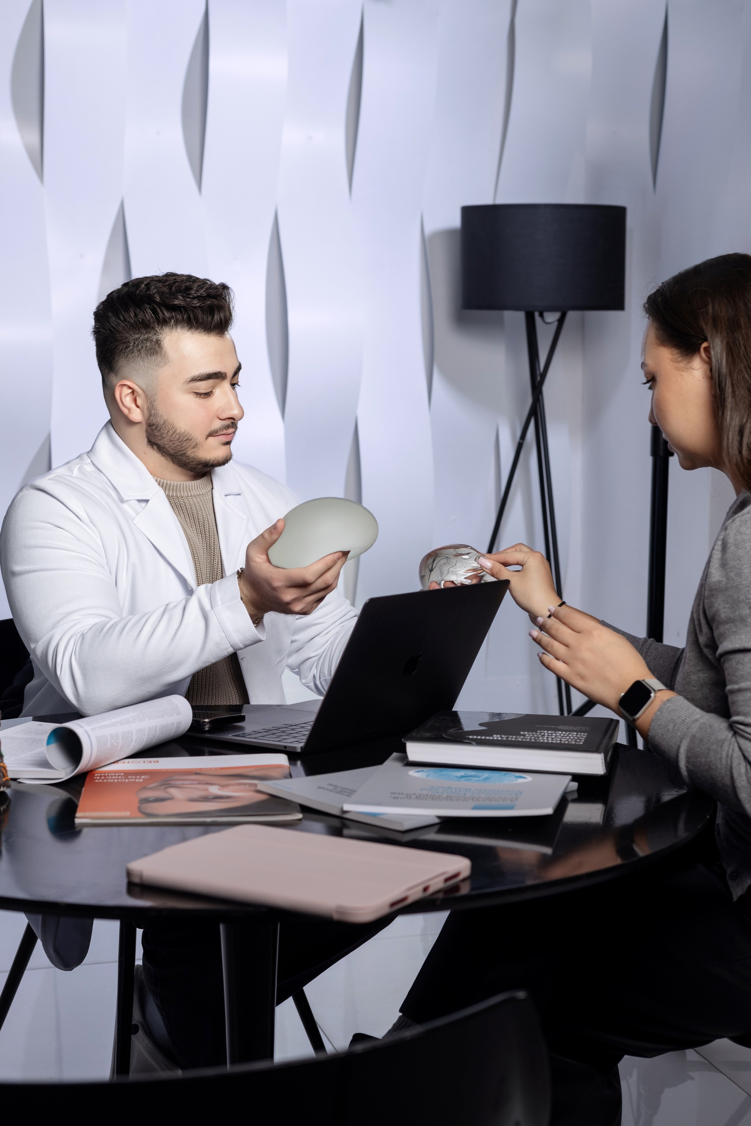 Грант Григорян, пластический хирург. Фотограф в Москве Ксения Мокрушина | Brand & Women photographer