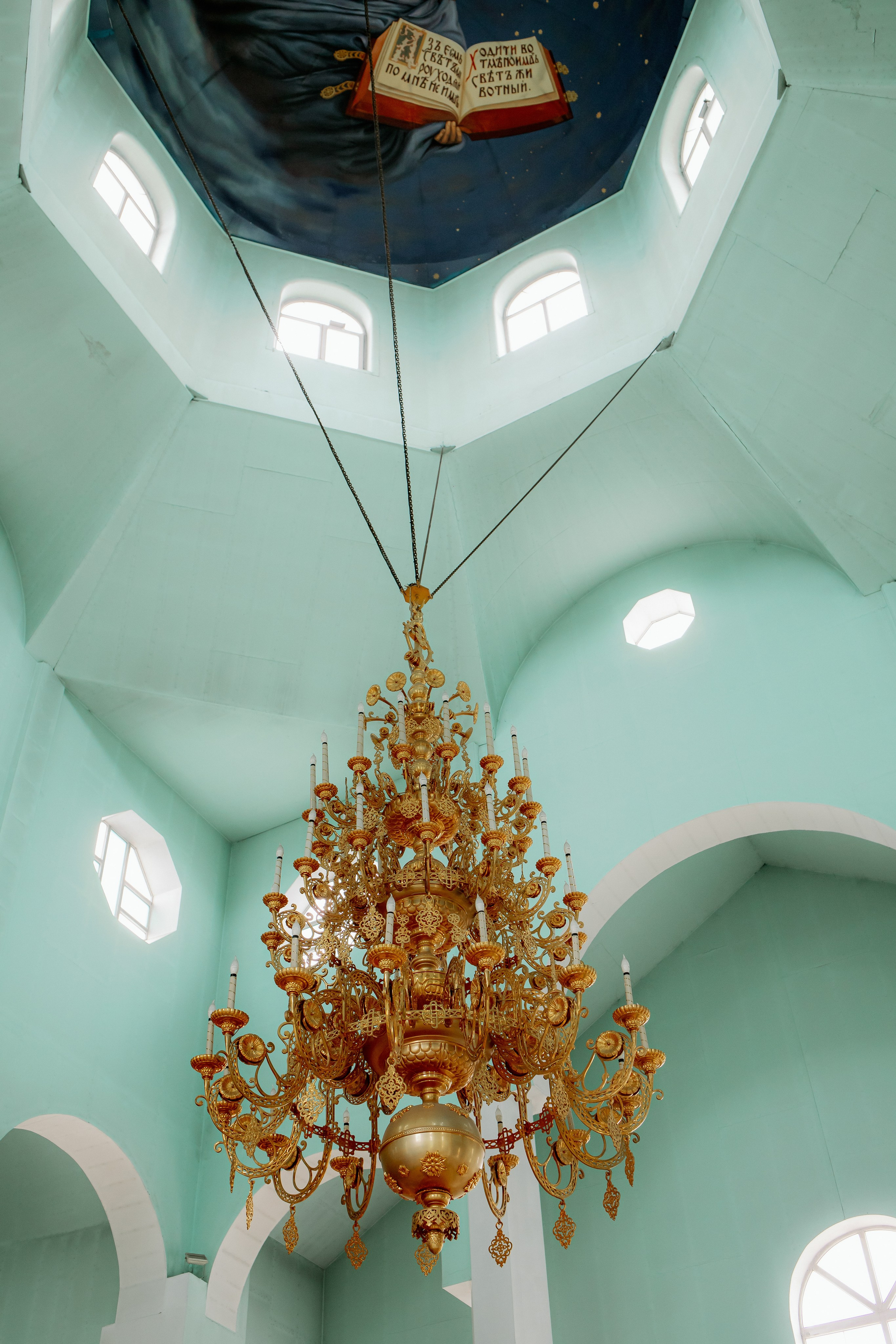 Крещение. Город Гулькевичи. Свято-Троицкий Храм. Свадебный фотограф Кропоткин Краснодар