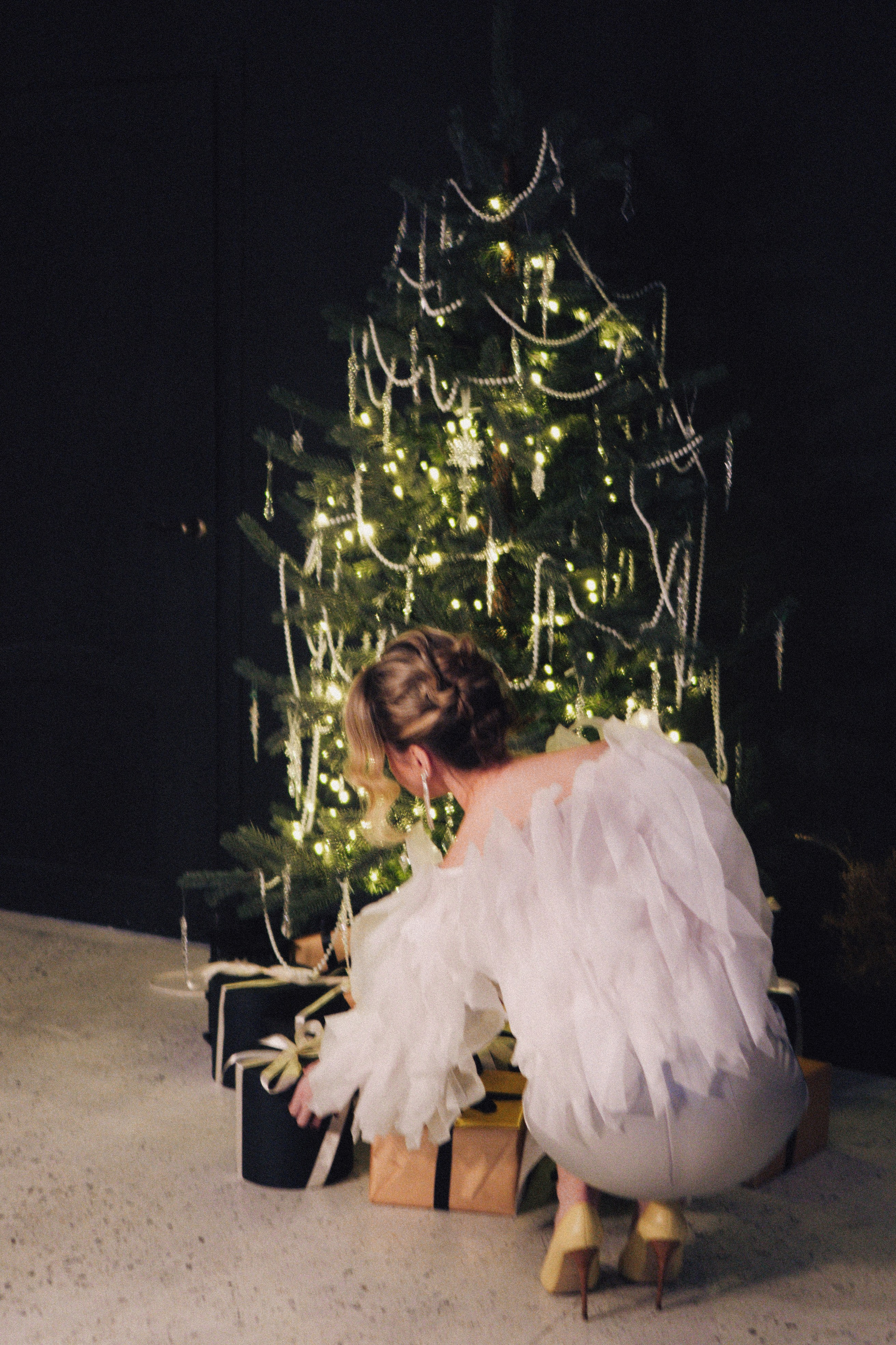 НОВОГОДНЯЯ ФОТОСЕСИИЯ В СТУДИИ ДЛЯ ДЕВУШКИ И ПРОГУЛКА ПО ЧЕРНЫШЕВСКОЙ. Профессиональный фотограф, Санкт-Петербург — Виктория Богомолова