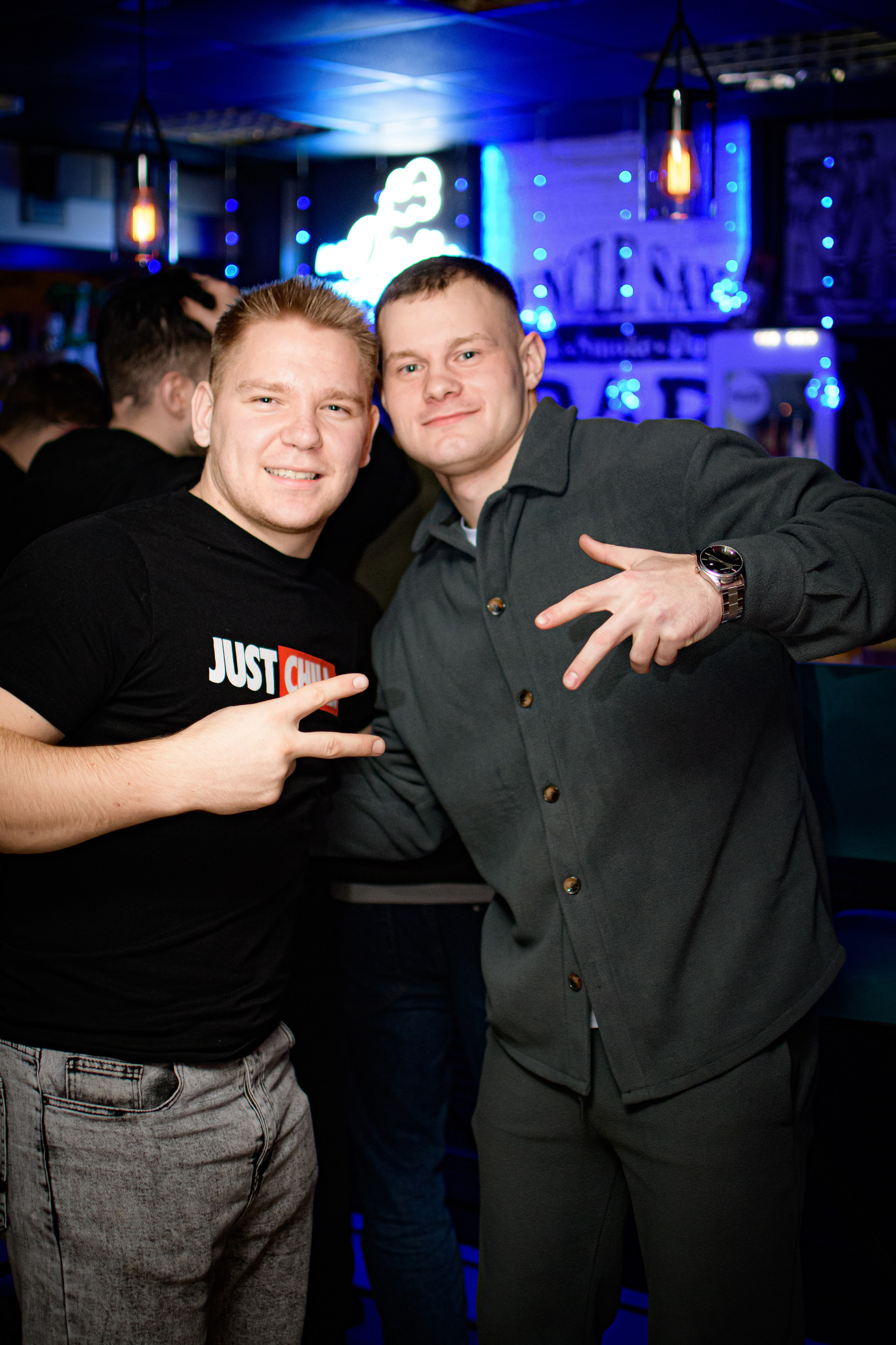 HOLLYWOOD / 6 YEARS. Photokarish