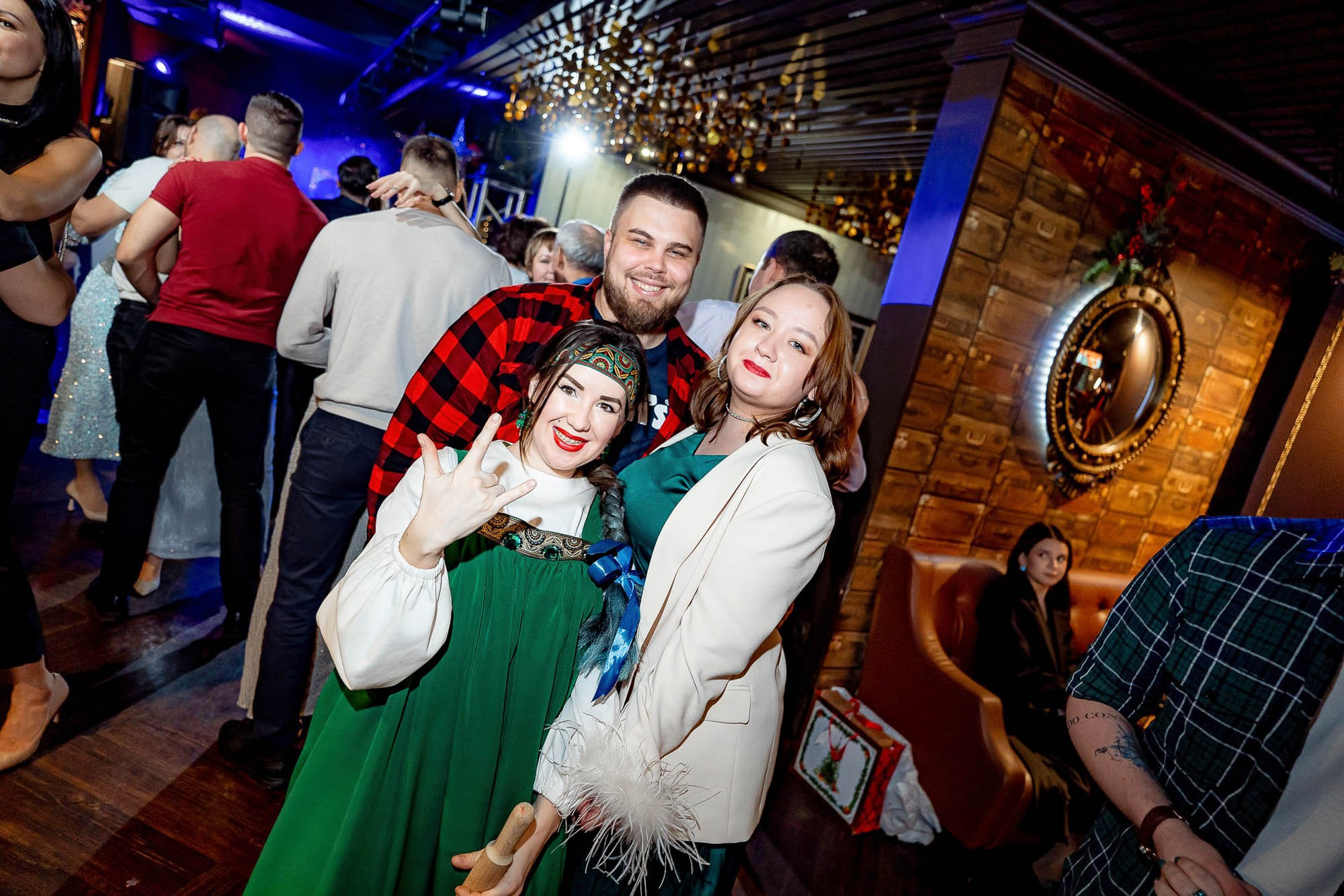 Новый год 2024 в Peoples. Сергей Кошкин. Репортажная и ивент-фотография в Сургуте