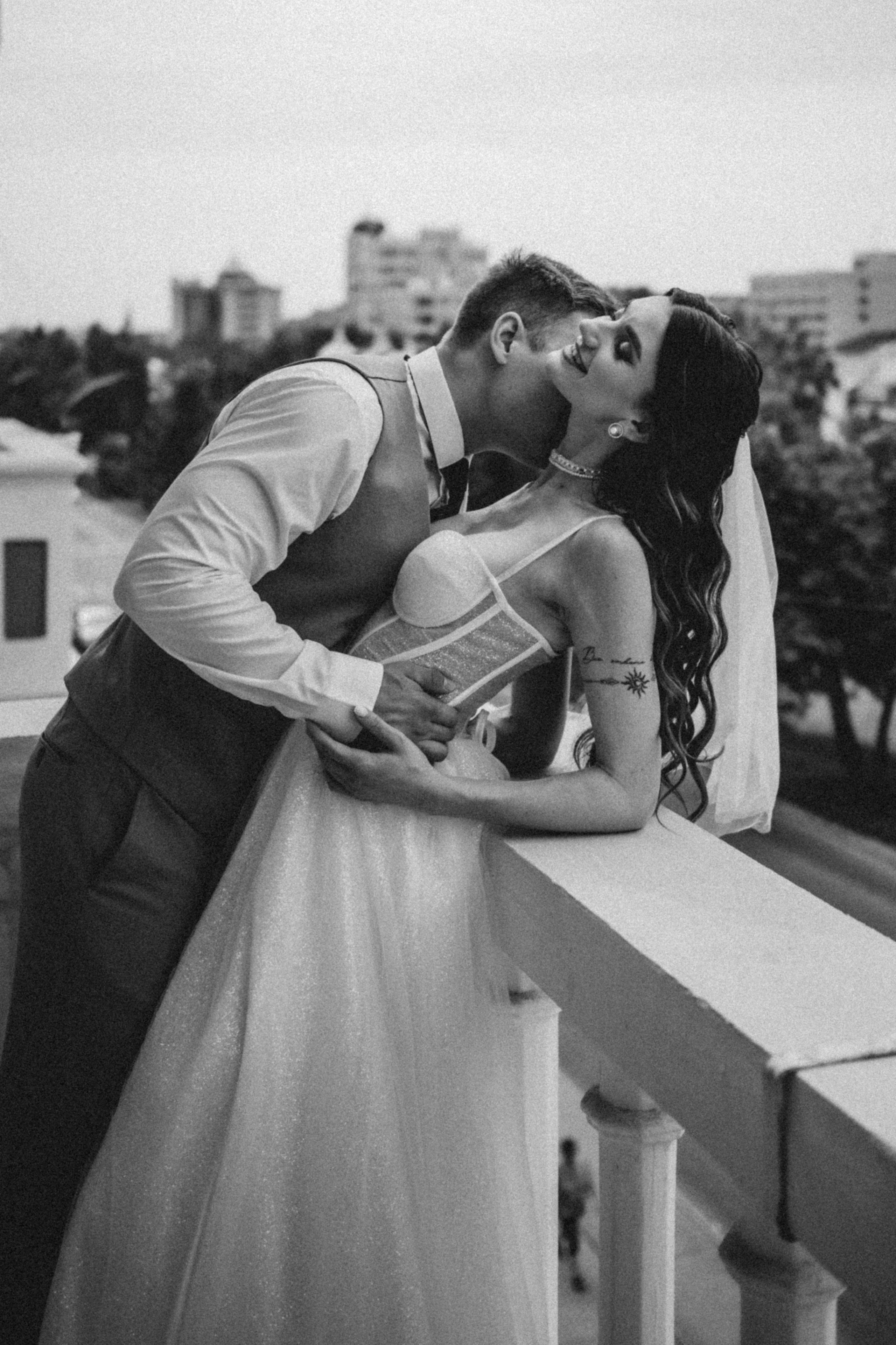 Свадебные фотографии. Фотограф в Барнауле Дарья Бутурлакина. Люби.Цени.Касайся