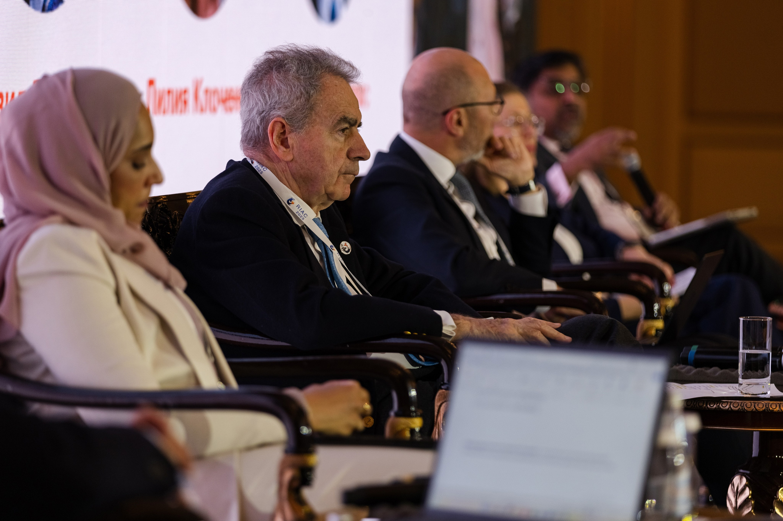 RIAC 2025. Свадебный репортажный фотограф в Москве