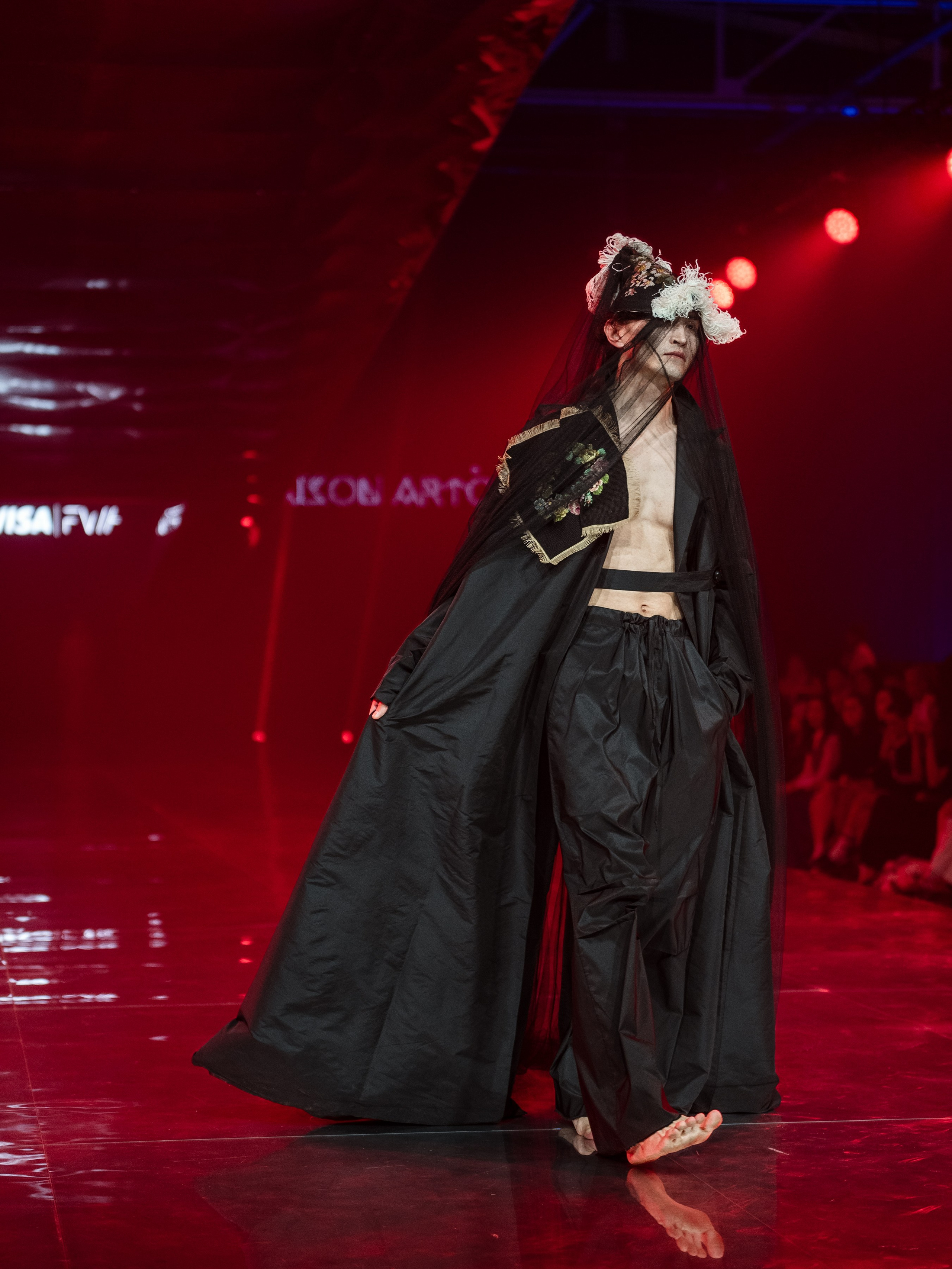 Visa Fashion week Maison Artc. Сайт Алматинского НЮ АРТ, будуар и фэшн фотографа Дениса Карпенко