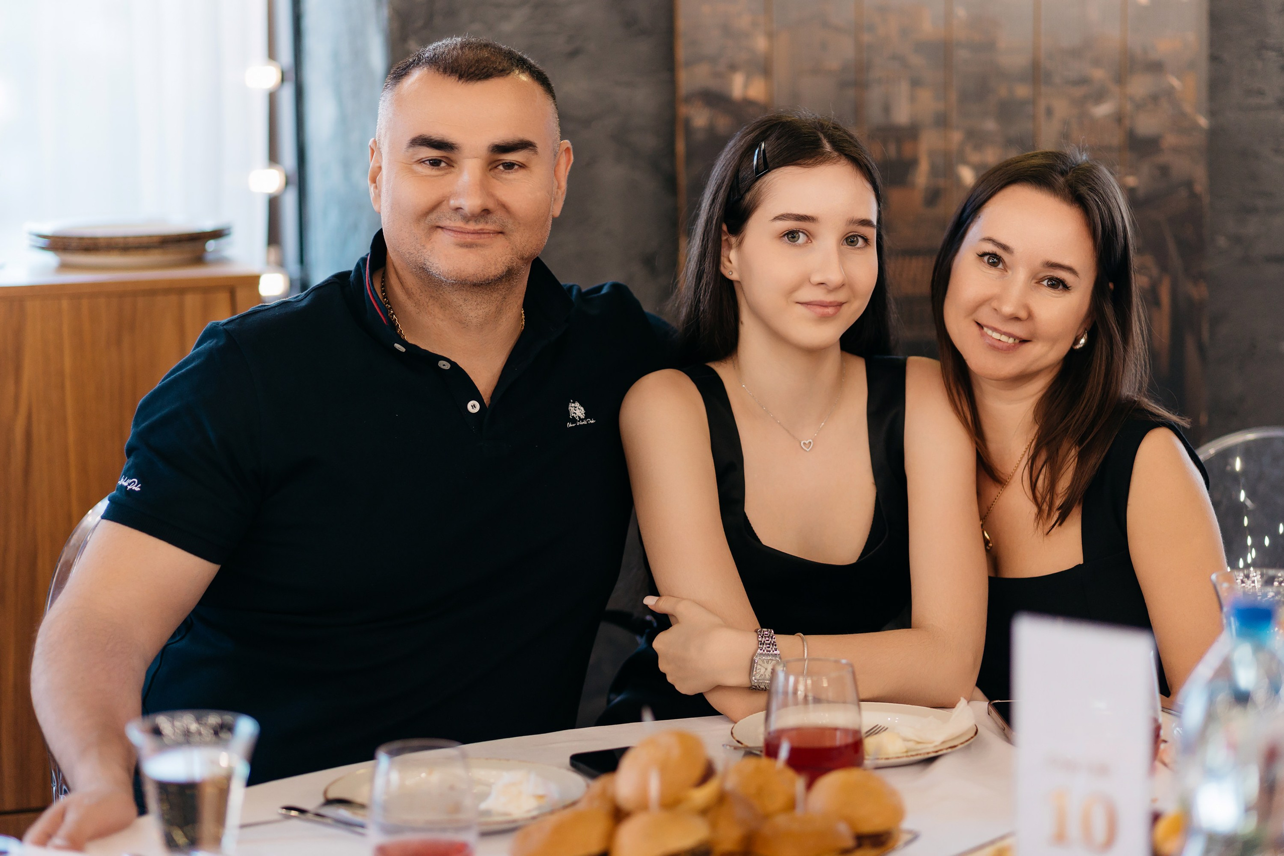 Выпускные. Профессиональный фотограф в Кирове Антон Суслов