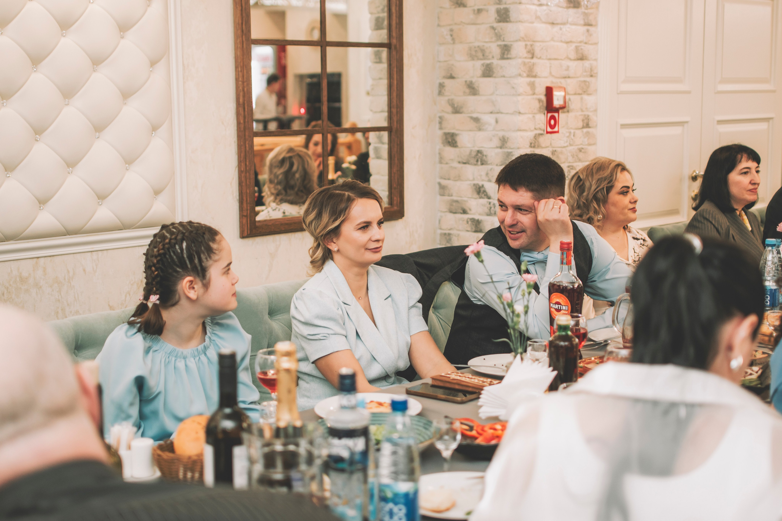 26.04.2025 (Фотосессия, роспись в Онии + фото с банкета). Семейный и свадебный фотограф Губкинский и Ставрополь