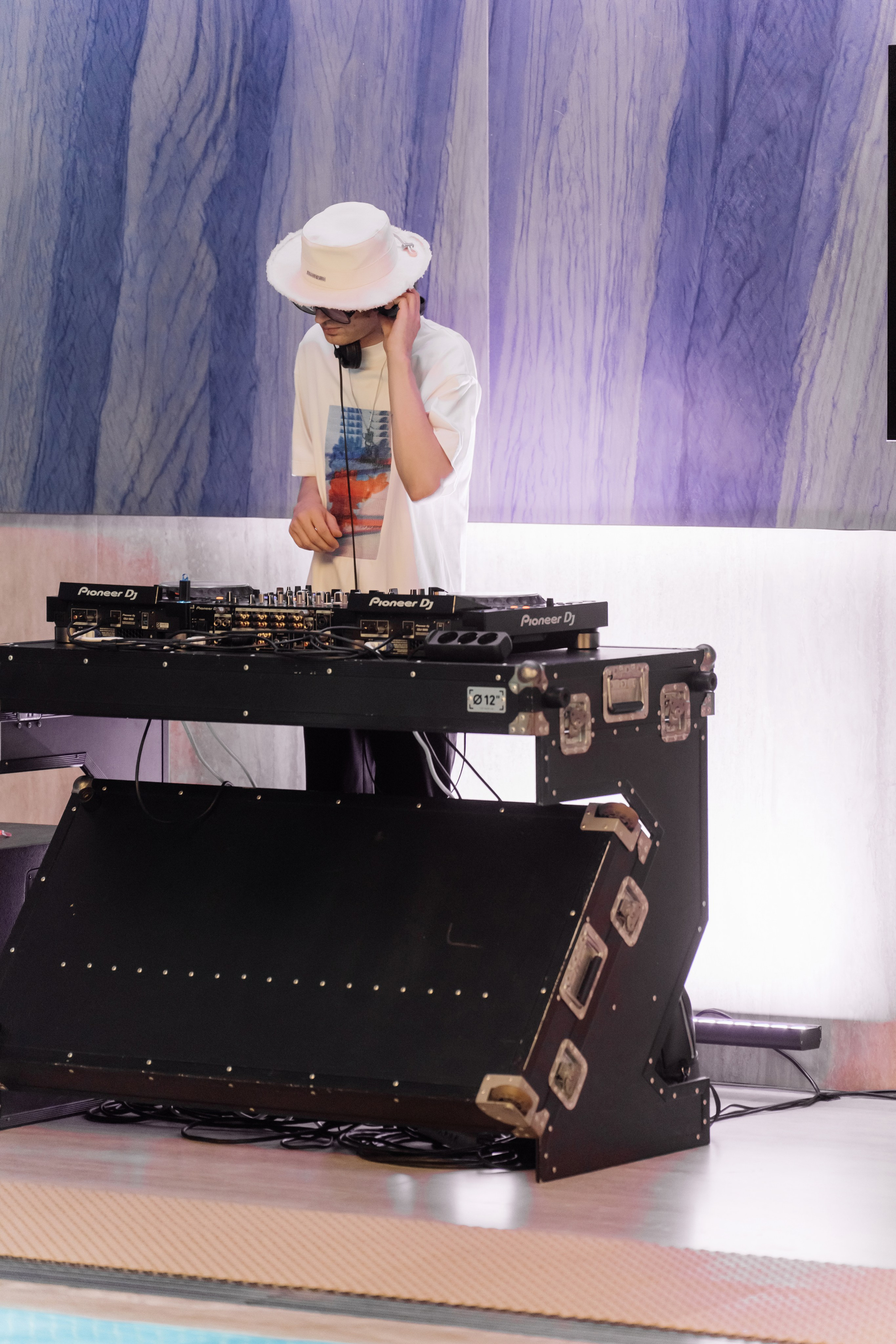 12 февраля (BENUAR Pool Party). BENUAR Restaurant