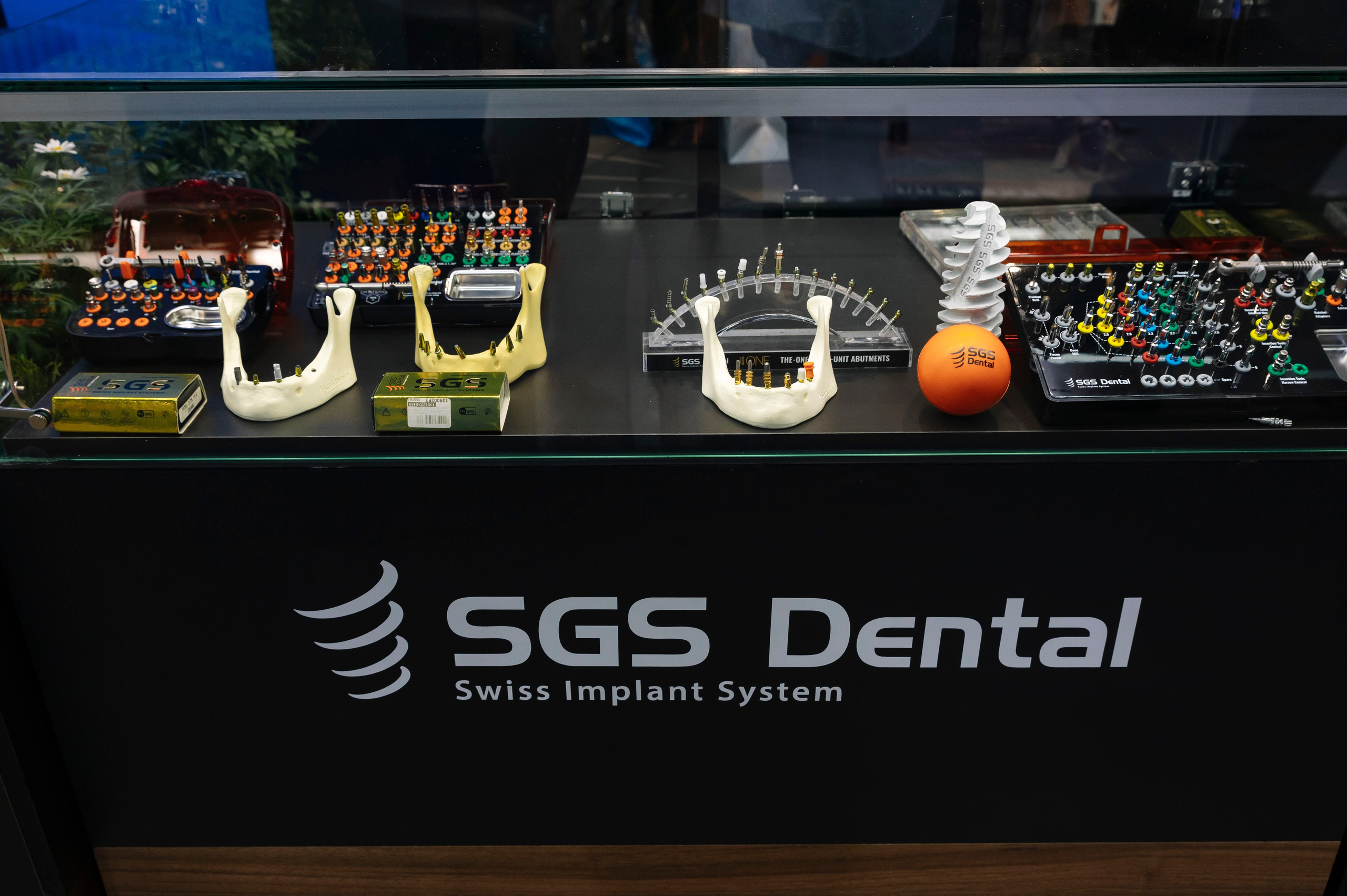 Стоматологическая выставка Dental Salon 2026. Профессиональный фотограф в Москве | Заказать фотосессию и съемку