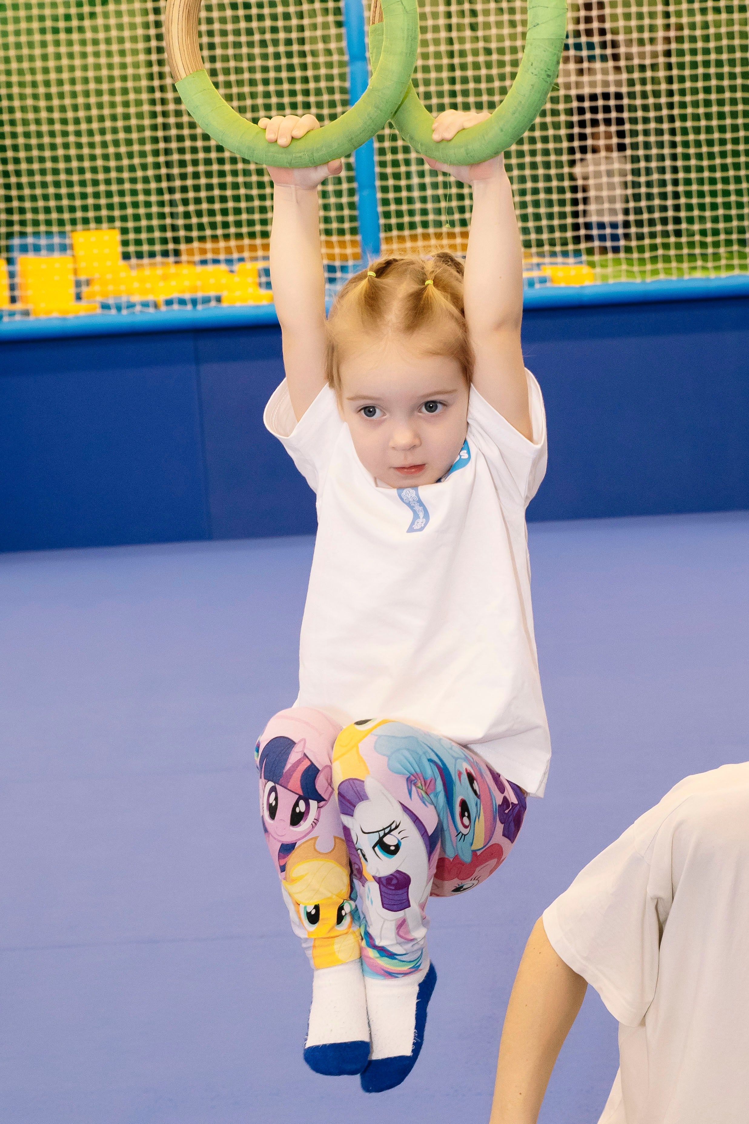 Соревнования по гимнастике в Gymkids Чертаново. Профессиональный фотограф в Москве | Заказать фотосессию и съемку