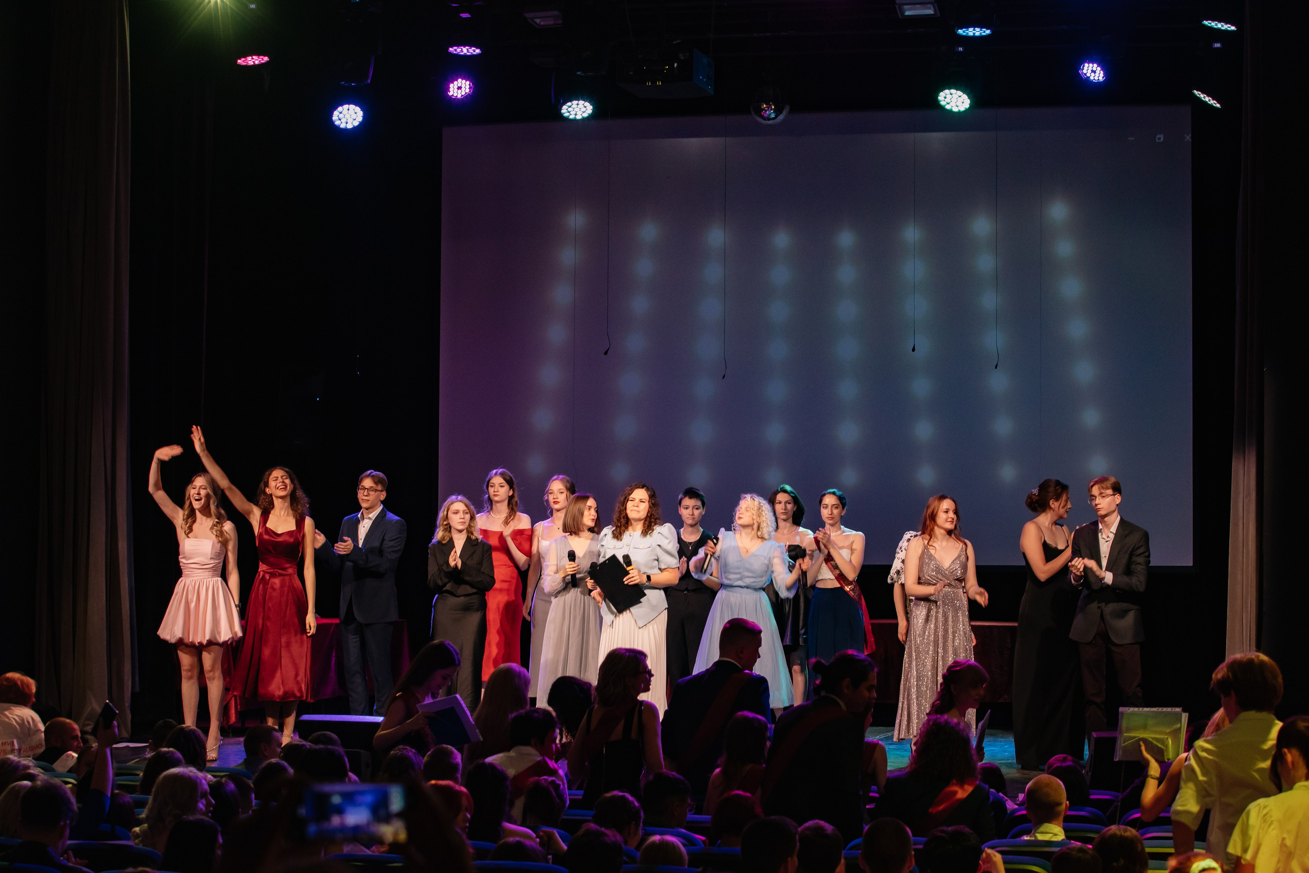 Выпускной 2024 Протон. Фотограф в Москве Яна Полосина