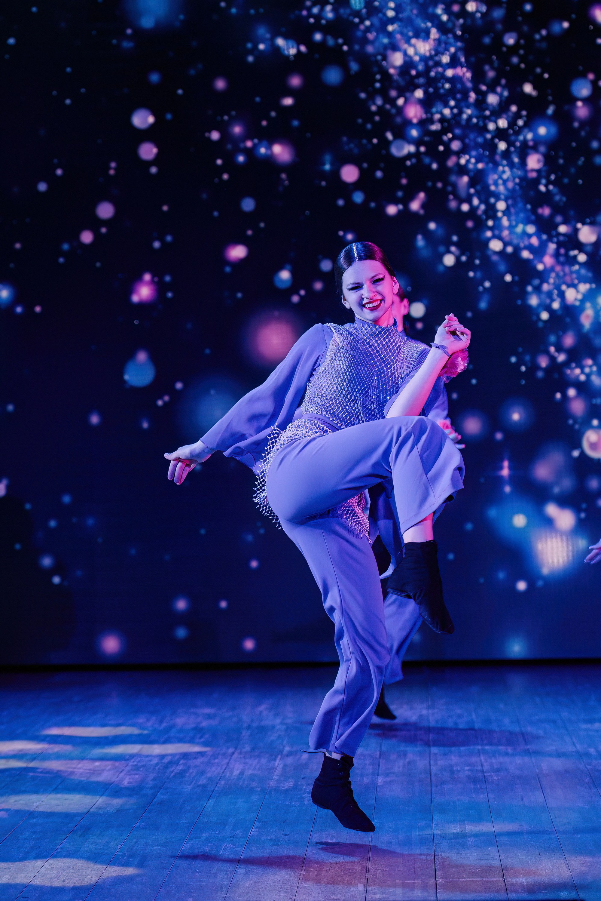 Отчетный концерт Образцового коллектива Алтая театра эстрадной песни «Созвездие». Свадебный и репортажный фотограф Никита Сницарев в Барнауле