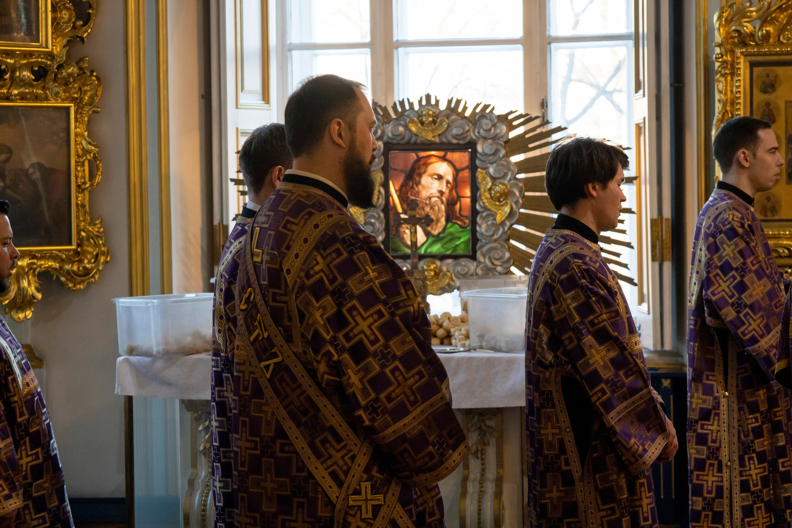 ВСЕНОЩНОЕ БДЕНИЕ С ЧИНОМ ИЗНЕСЕНИЯ ЧЕСТНОГО И ЖИВОТВОРЯЩЕГО КРЕСТА ГОСПОДНЯ. НИКОЛО-БОГОЯВЛЕНСКИЙ МОРСКОЙ СОБОР