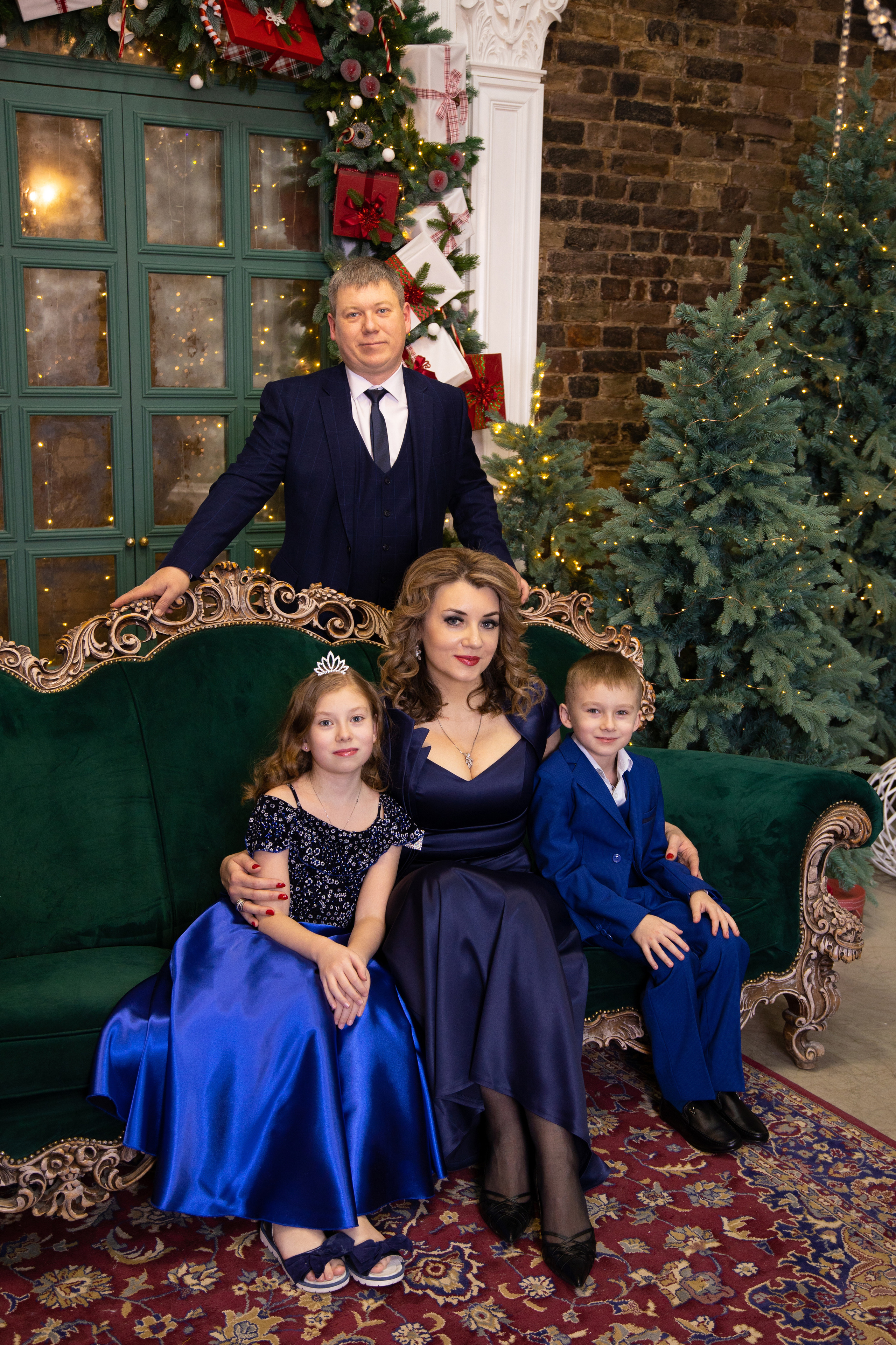 Новогодние съёмки в студии. Семейный и свадебный фотограф в Санкт-Петербурге Татьяна Швыкова