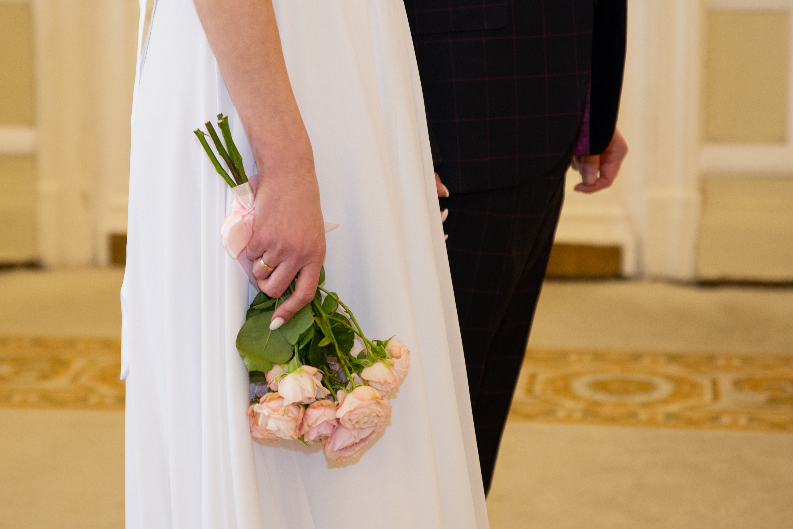 Свадебная съёмка на Английской набережной. Семейный и свадебный фотограф в Санкт-Петербурге Татьяна Швыкова