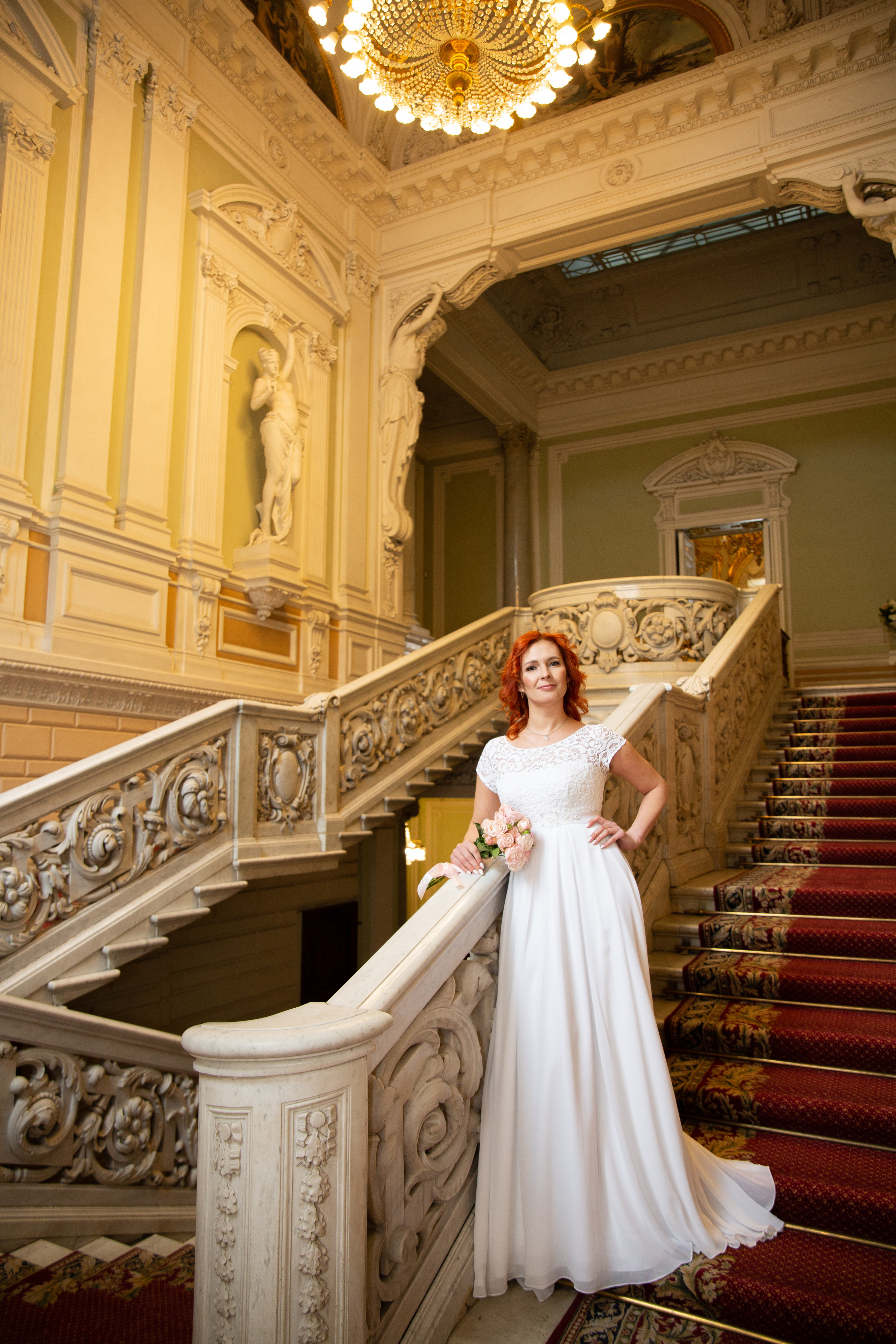 Свадебная съёмка на Английской набережной. Семейный и свадебный фотограф в Санкт-Петербурге Татьяна Швыкова