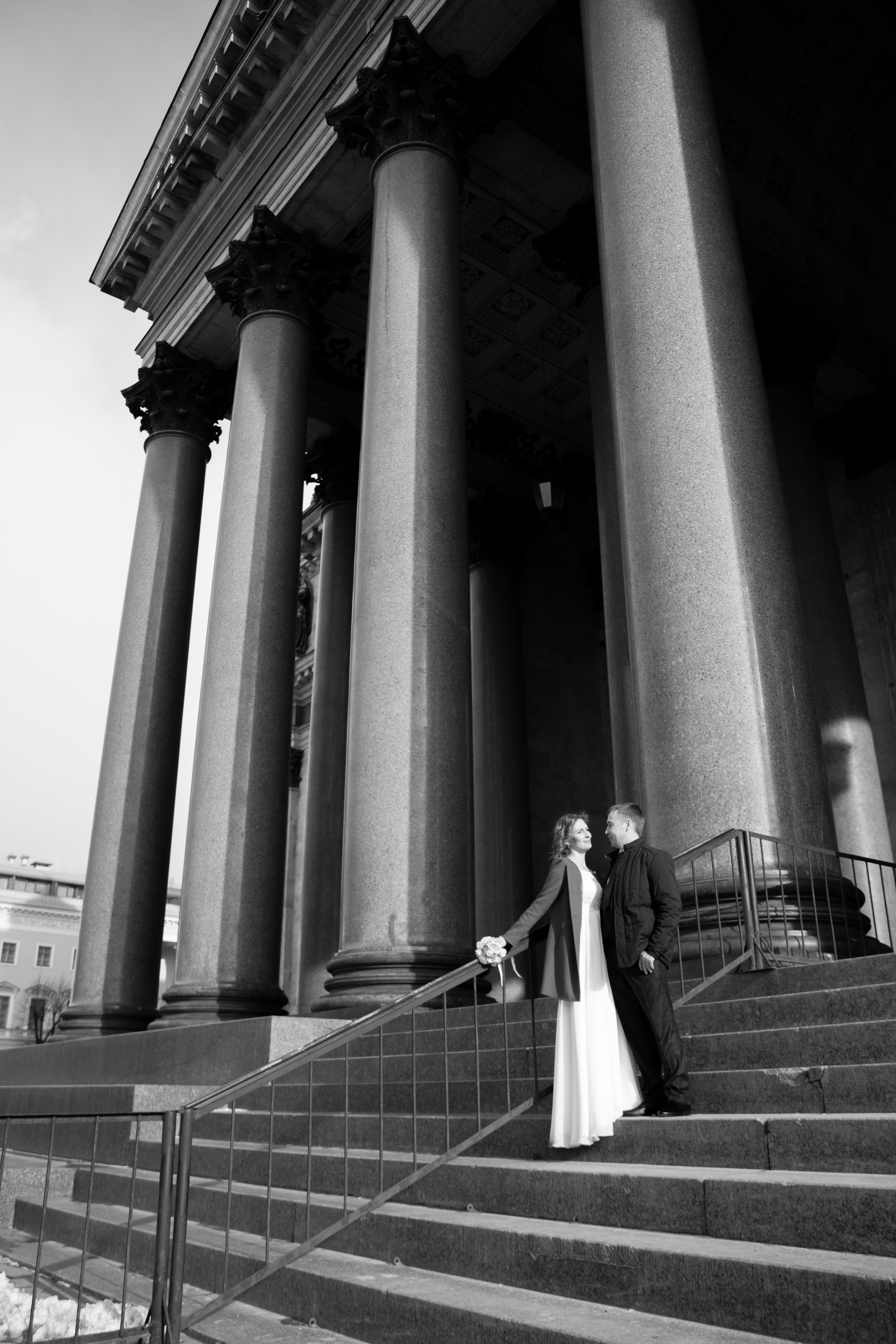 Свадебная съёмка на Английской набережной. Семейный и свадебный фотограф в Санкт-Петербурге Татьяна Швыкова