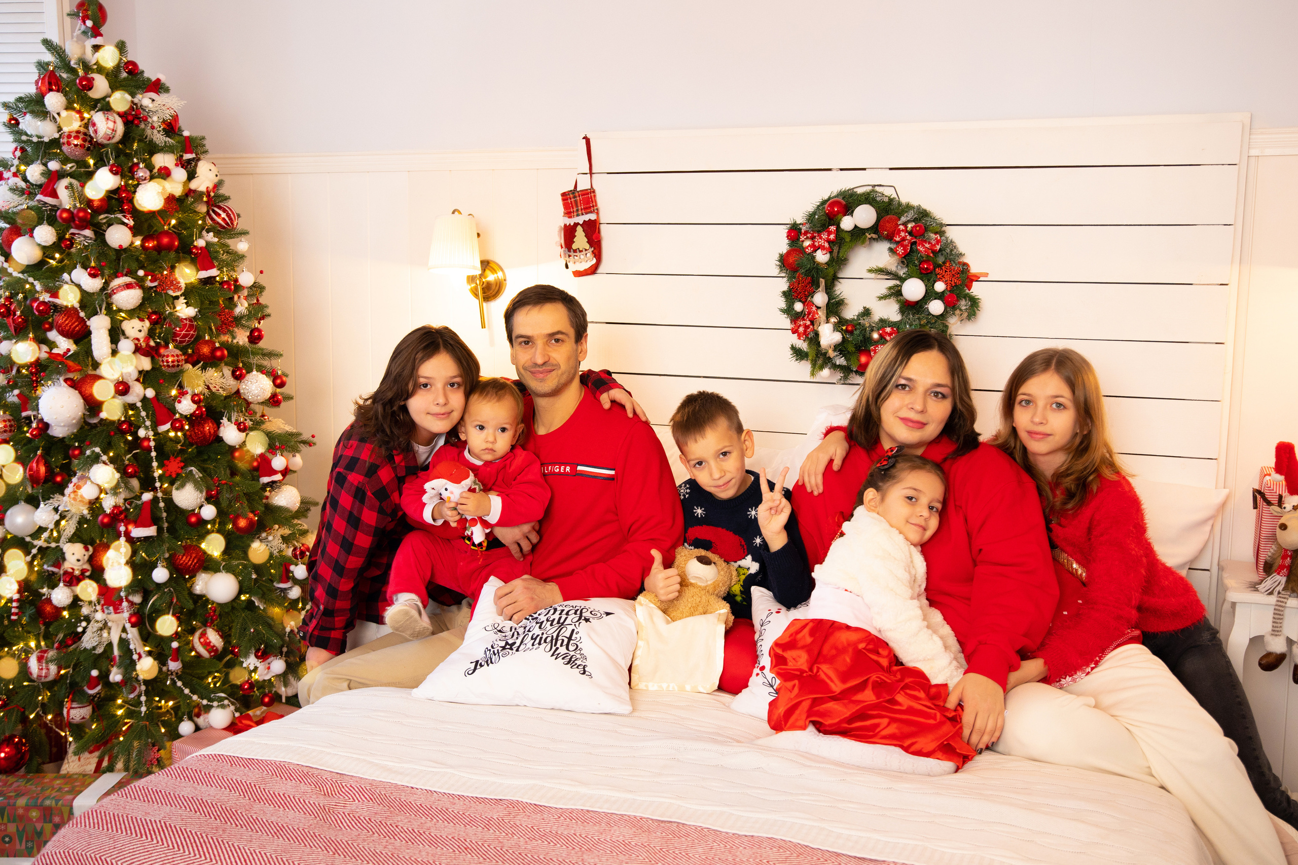 Новогодние съёмки в студии. Семейный и свадебный фотограф в Санкт-Петербурге Татьяна Швыкова