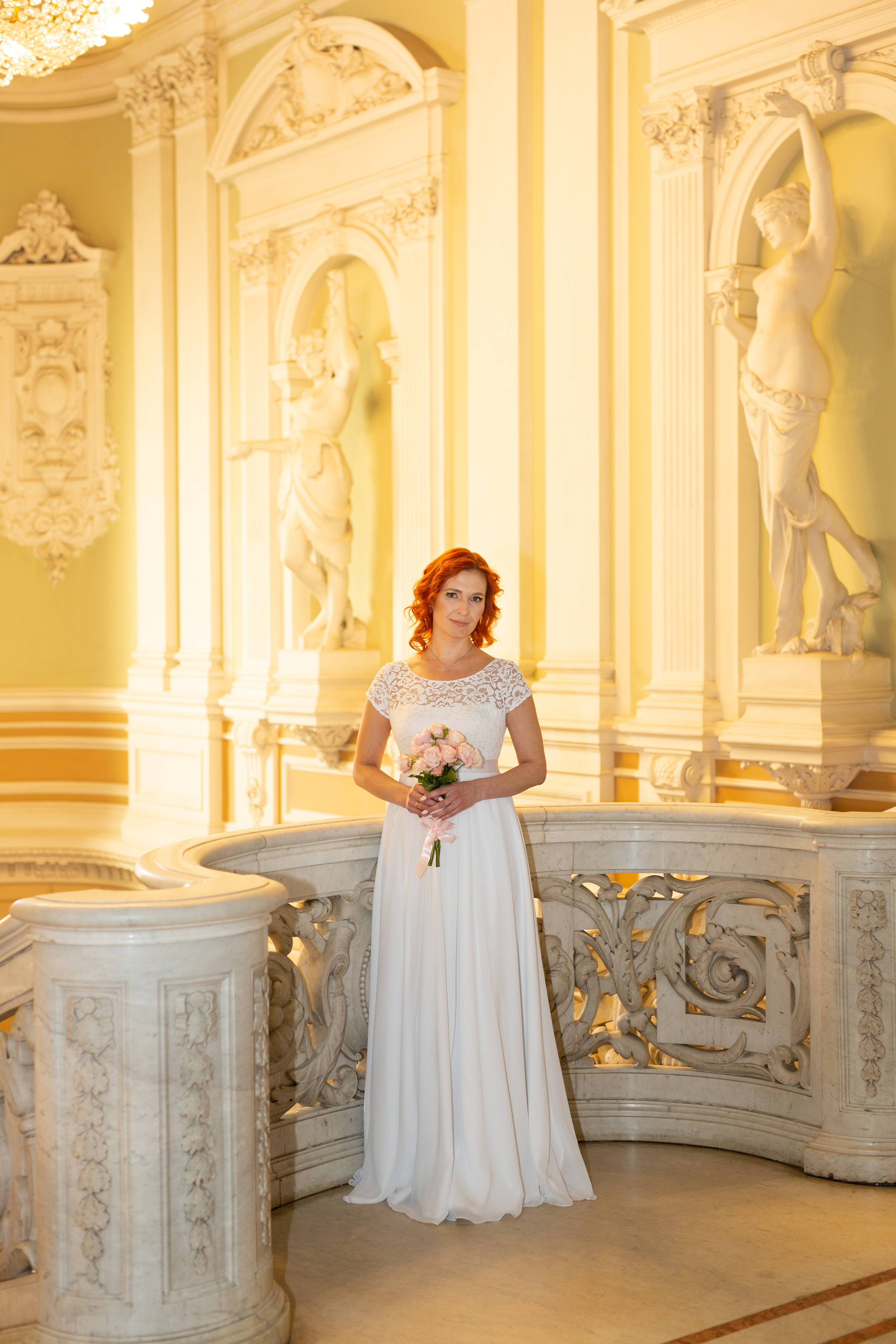 Свадебная съёмка на Английской набережной. Семейный и свадебный фотограф в Санкт-Петербурге Татьяна Швыкова