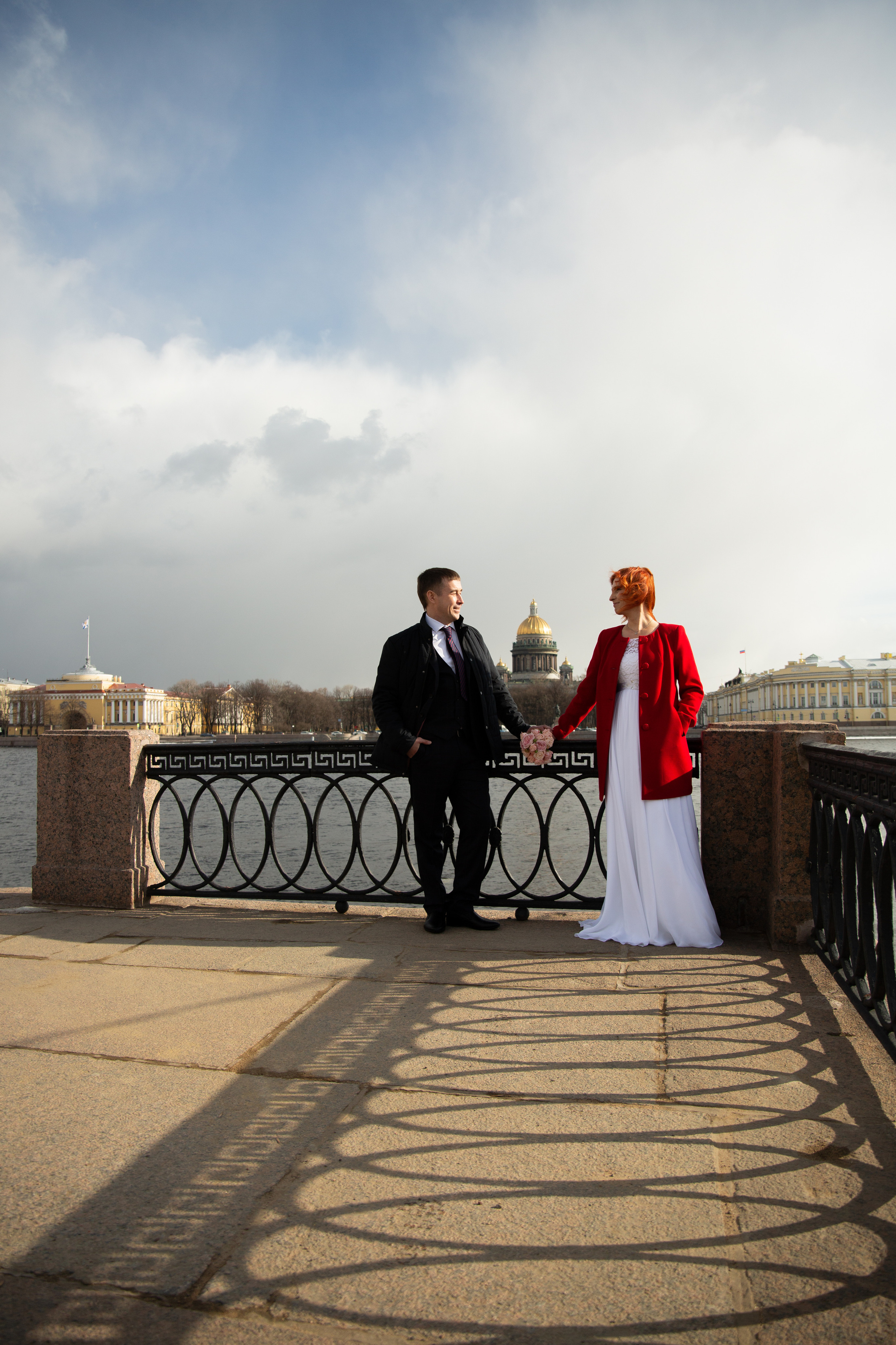 Свадебная съёмка на Английской набережной. Семейный и свадебный фотограф в Санкт-Петербурге Татьяна Швыкова