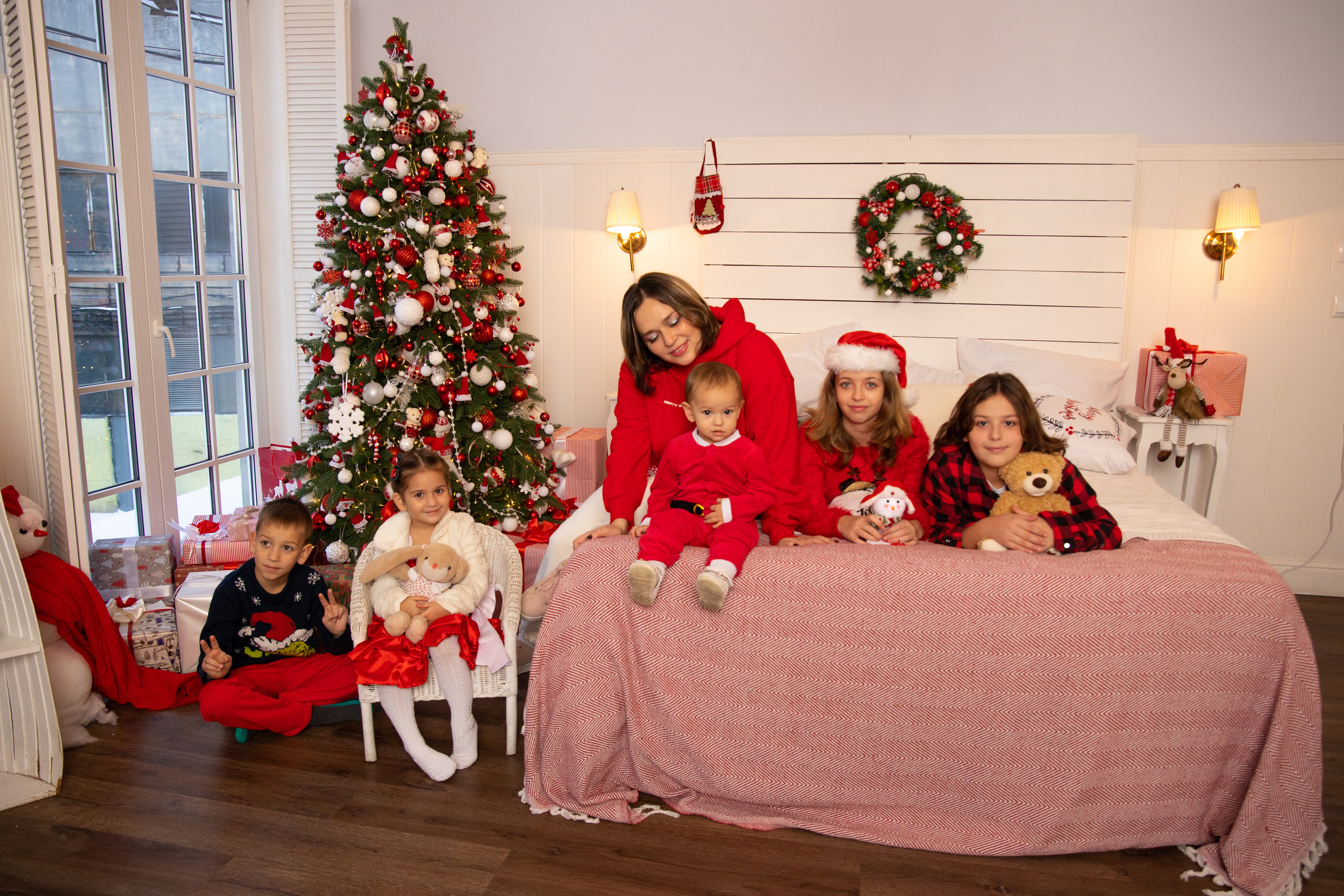 Новогодние съёмки в студии. Семейный и свадебный фотограф в Санкт-Петербурге Татьяна Швыкова