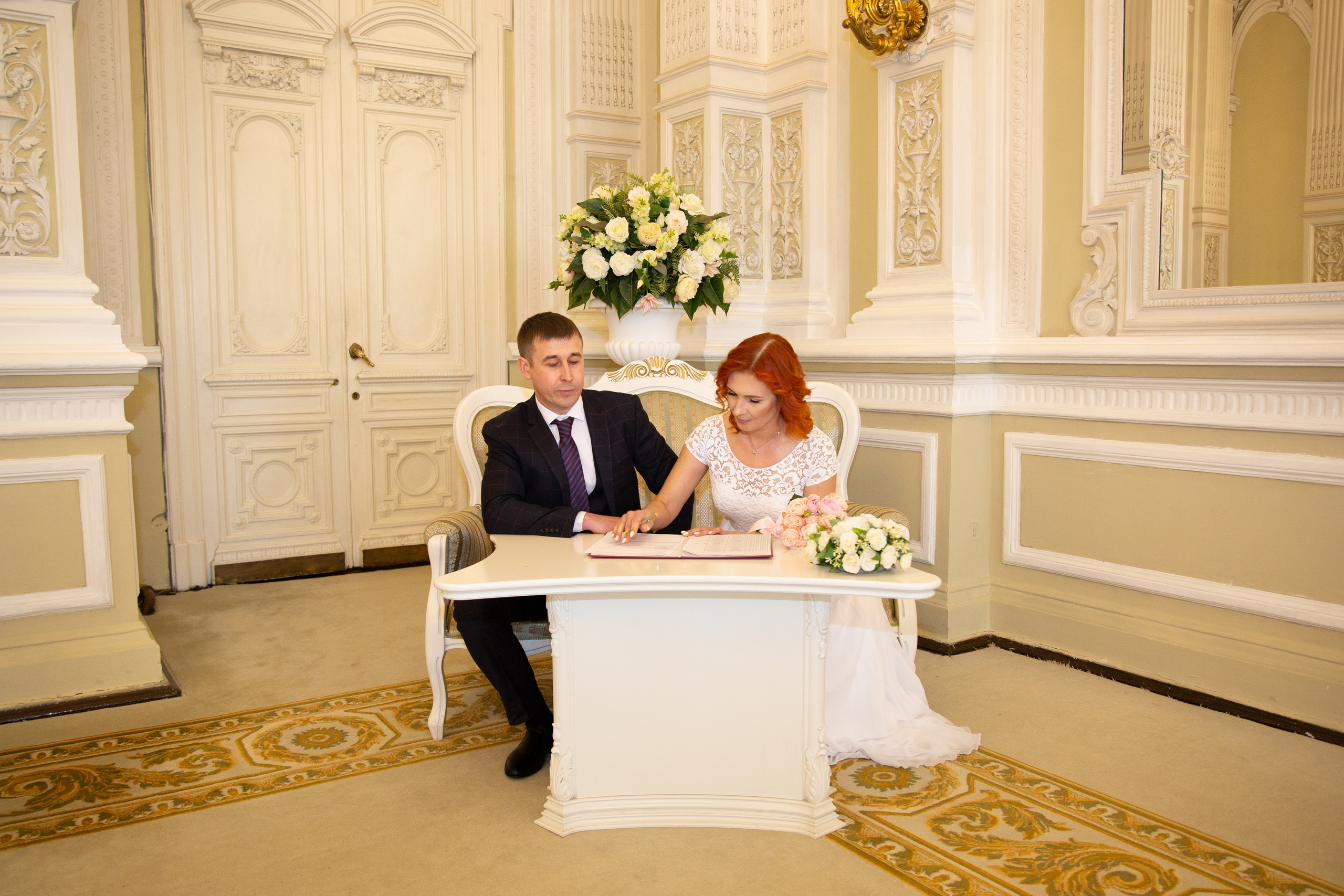 Свадебная съёмка на Английской набережной. Семейный и свадебный фотограф в Санкт-Петербурге Татьяна Швыкова