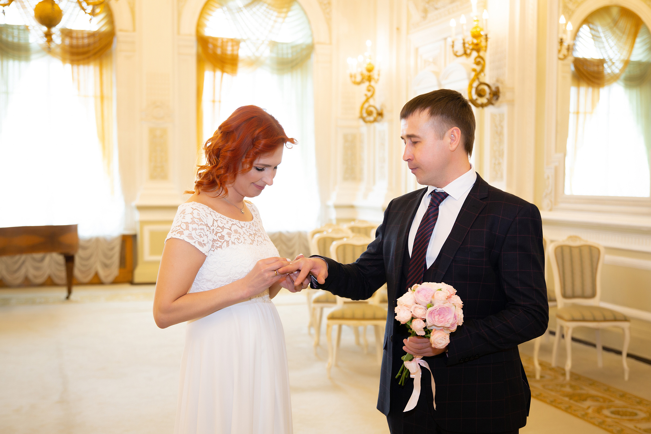 Свадебная съёмка на Английской набережной. Семейный и свадебный фотограф в Санкт-Петербурге Татьяна Швыкова