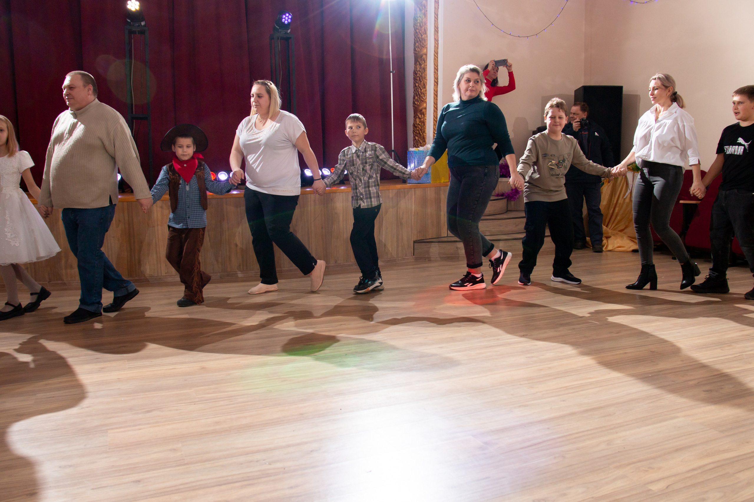 Новогодний утренник ДК Строитель 25.12.2023 г. г. Новоалександровск. Главная