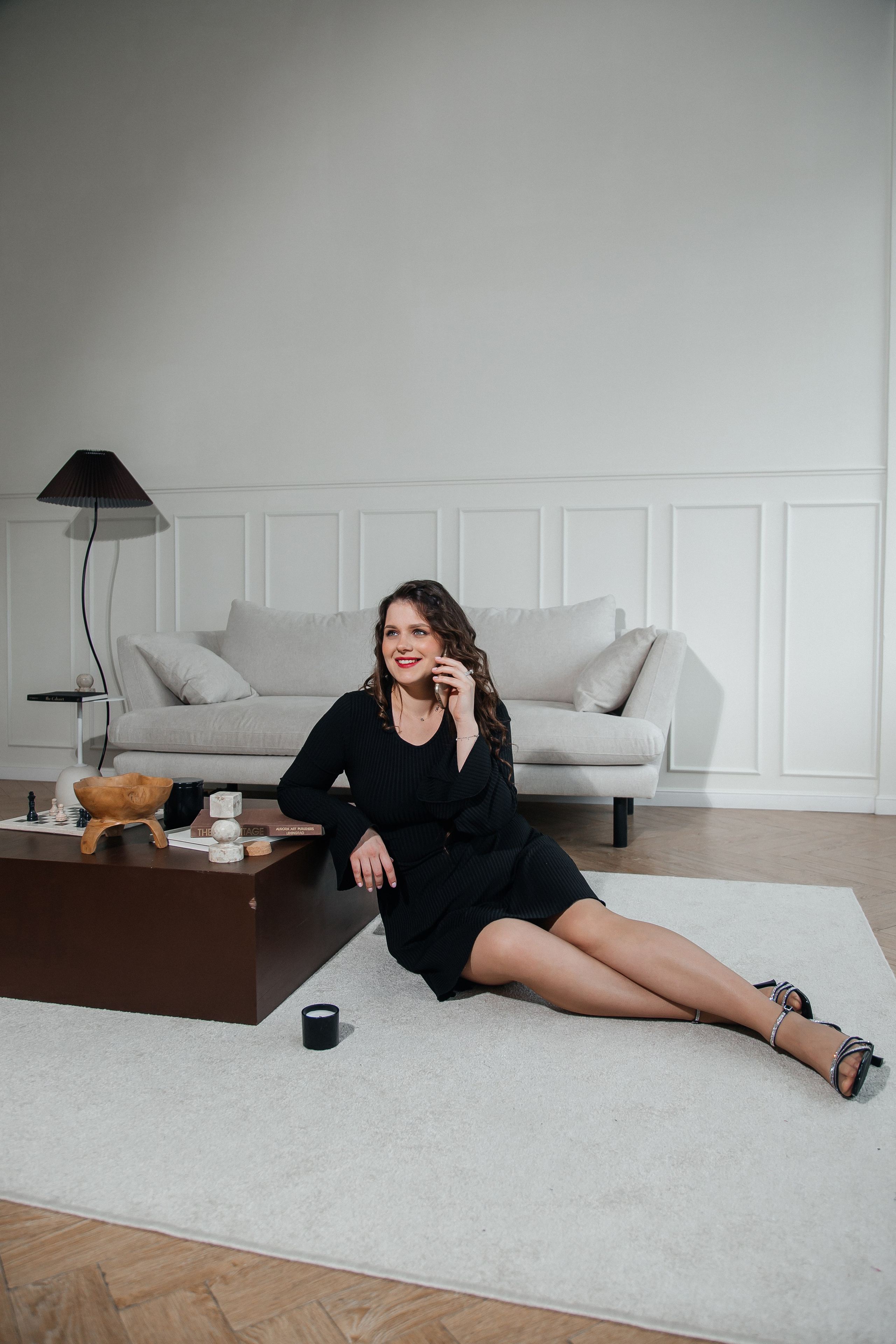 Интерьер фотостудии в Москве с естественным светом для съёмки Reels и видео на телефон, 13point, rina_sphoto, Катерина Сысуева, Екатерина Сысуева, Рина Сысуева