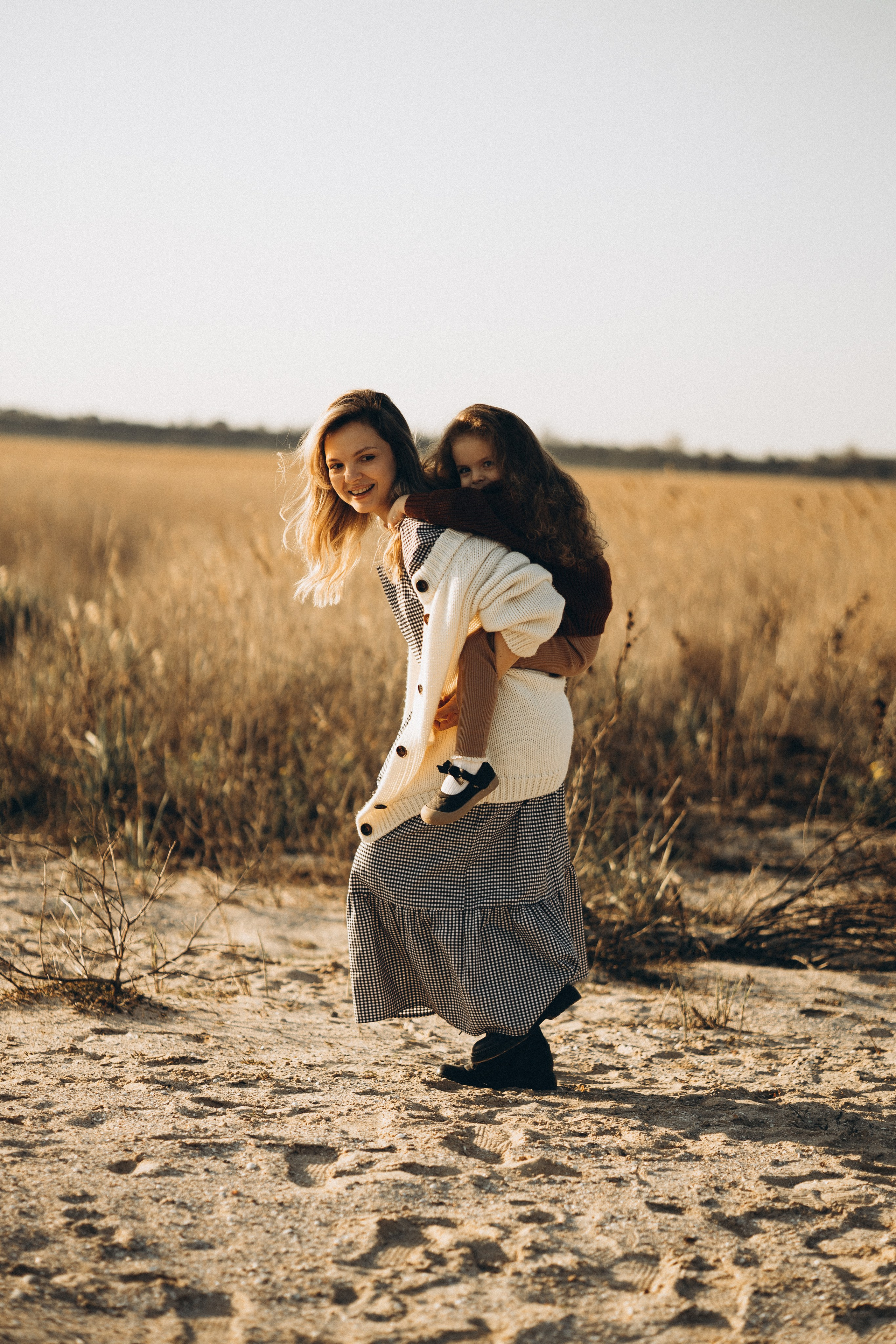 Мама и дочка, такая нежная весна. Семейный и детский фотограф, таганрог, ростов-на-дону