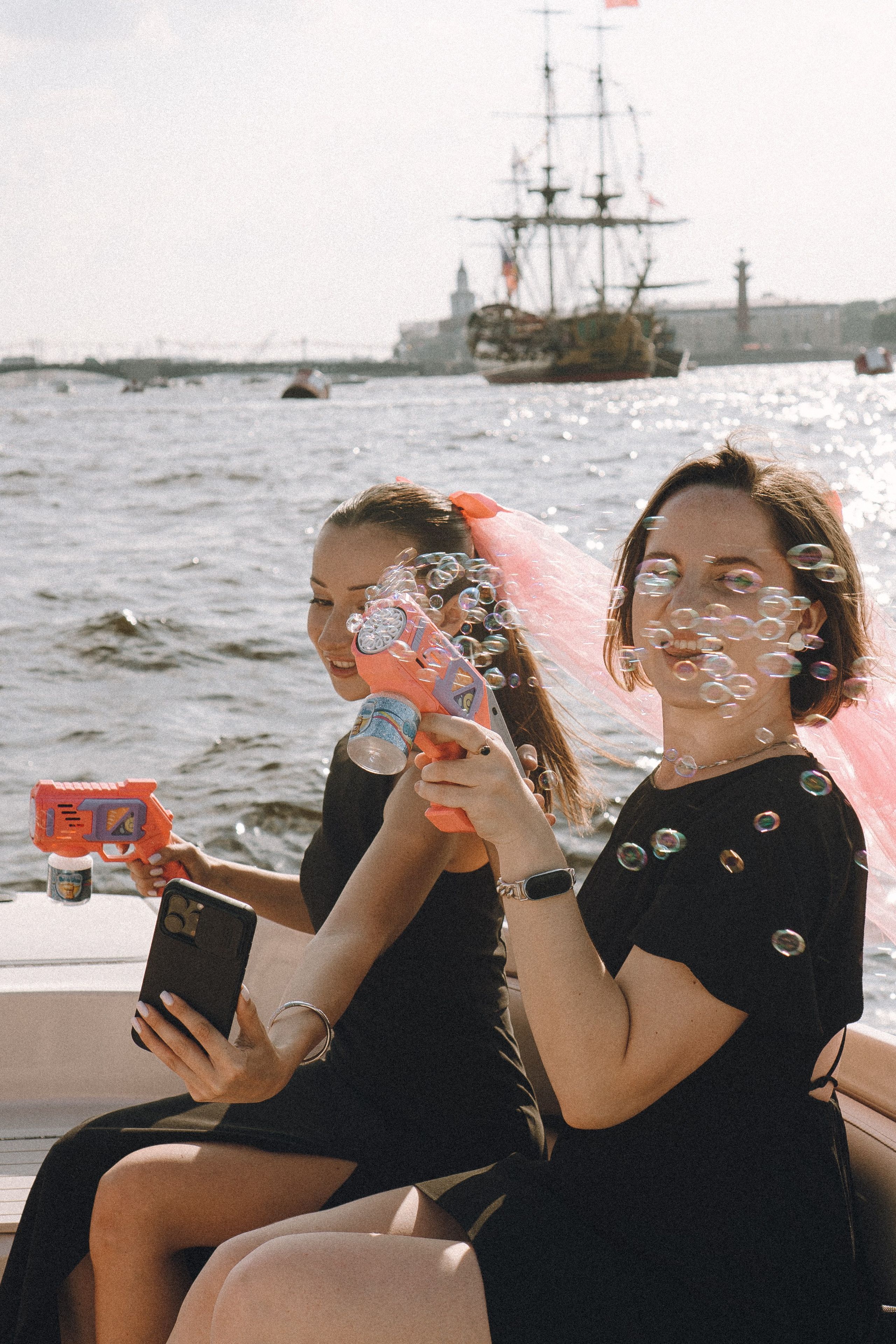 ДЕВИЧНИК НА КАТЕРЕ. Профессиональный фотограф, Санкт-Петербург — Виктория Богомолова