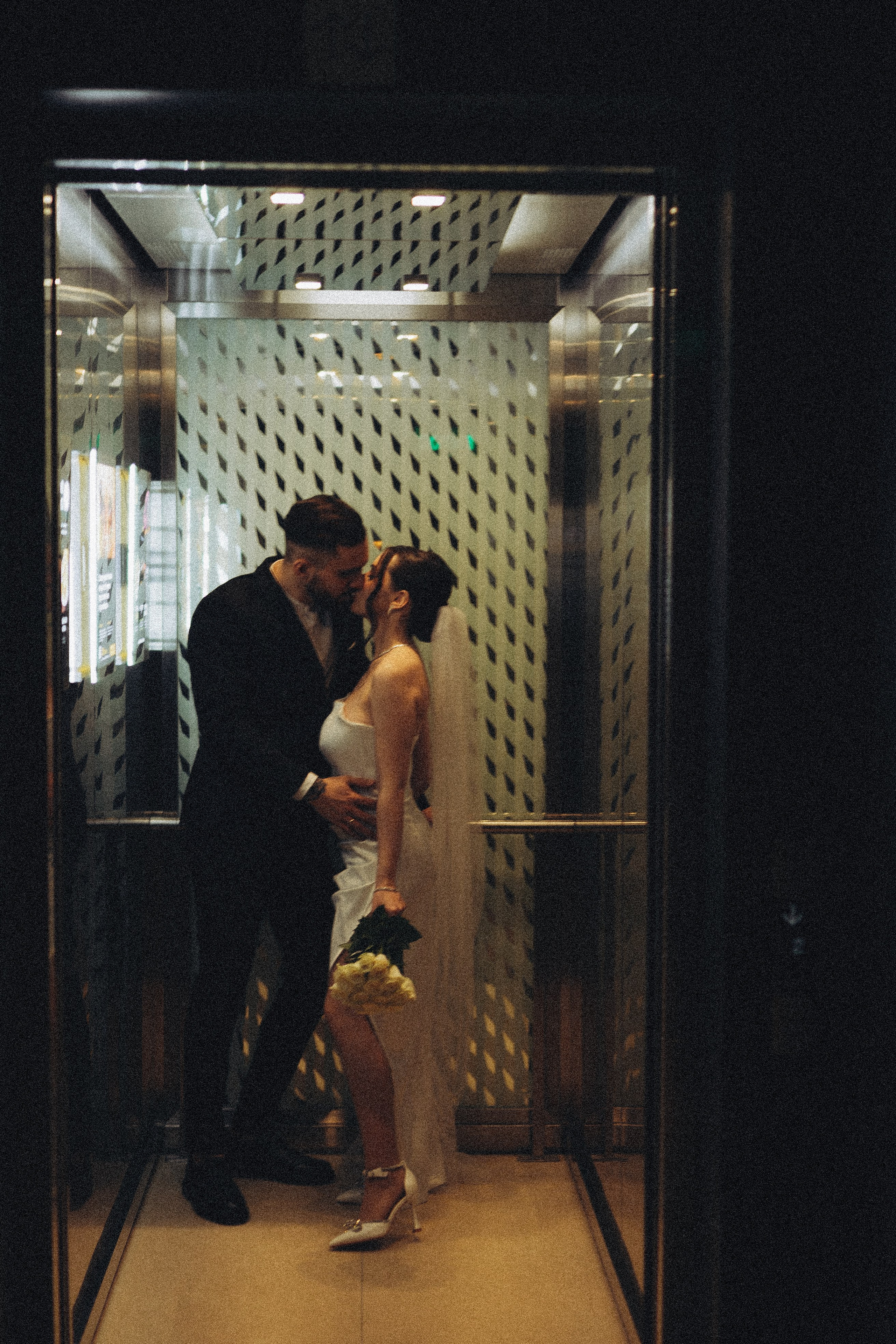 СВАДЕБНАЯ СЬЕМКА СБОРОВ ЖЕНИХА И НЕВЕСТЫ В ОТЕЛЕ И ТАКЖЕ ФОТОСЕССИИЯ В ОТЕЛЕЕ МЕГАПОЛИС БРЯНСК. Профессиональный фотограф, Санкт-Петербург — Виктория Богомолова