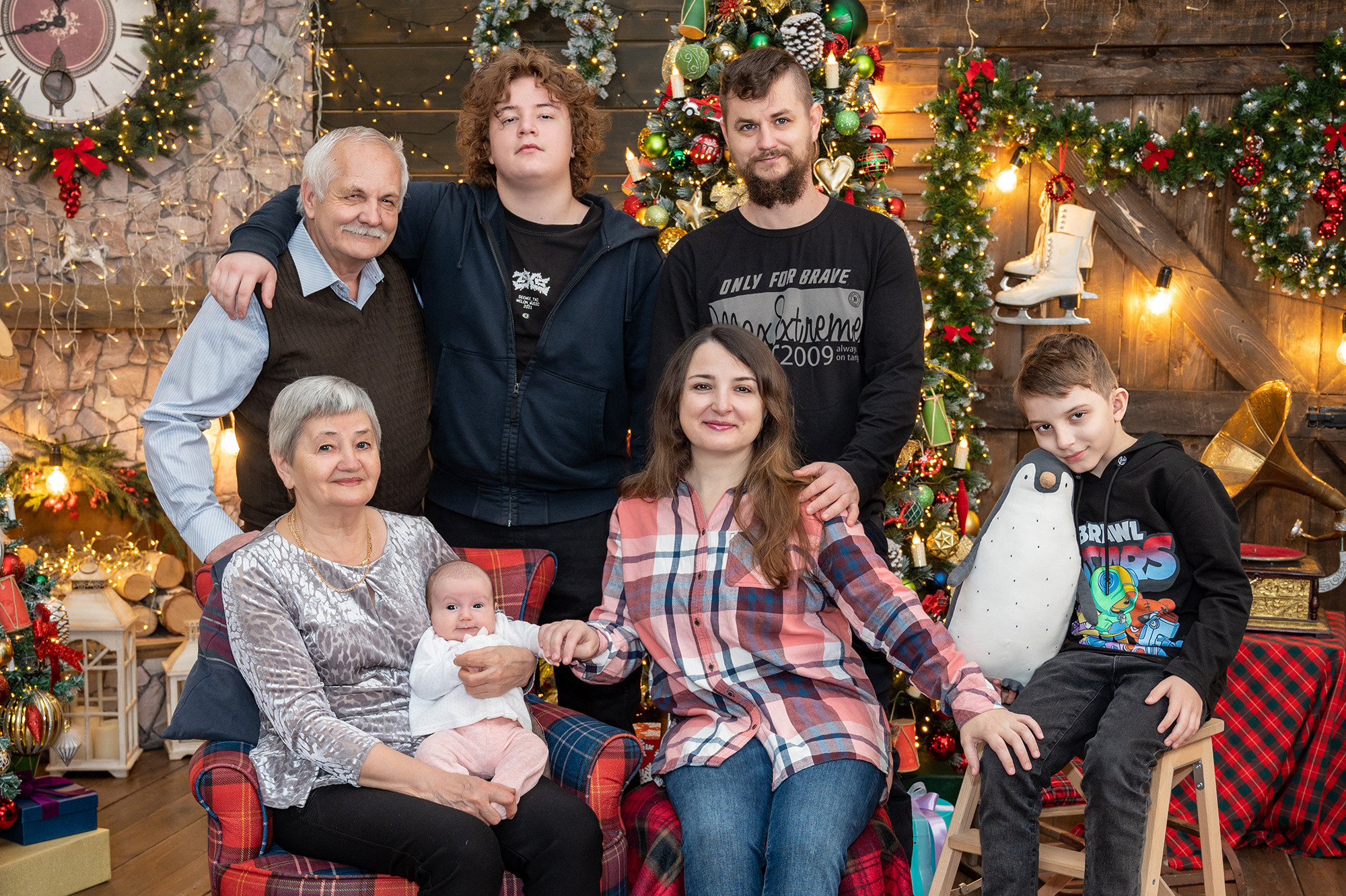 Новогодняя фотосессия семейная. Семейный и детский фотограф в детских садах и школах