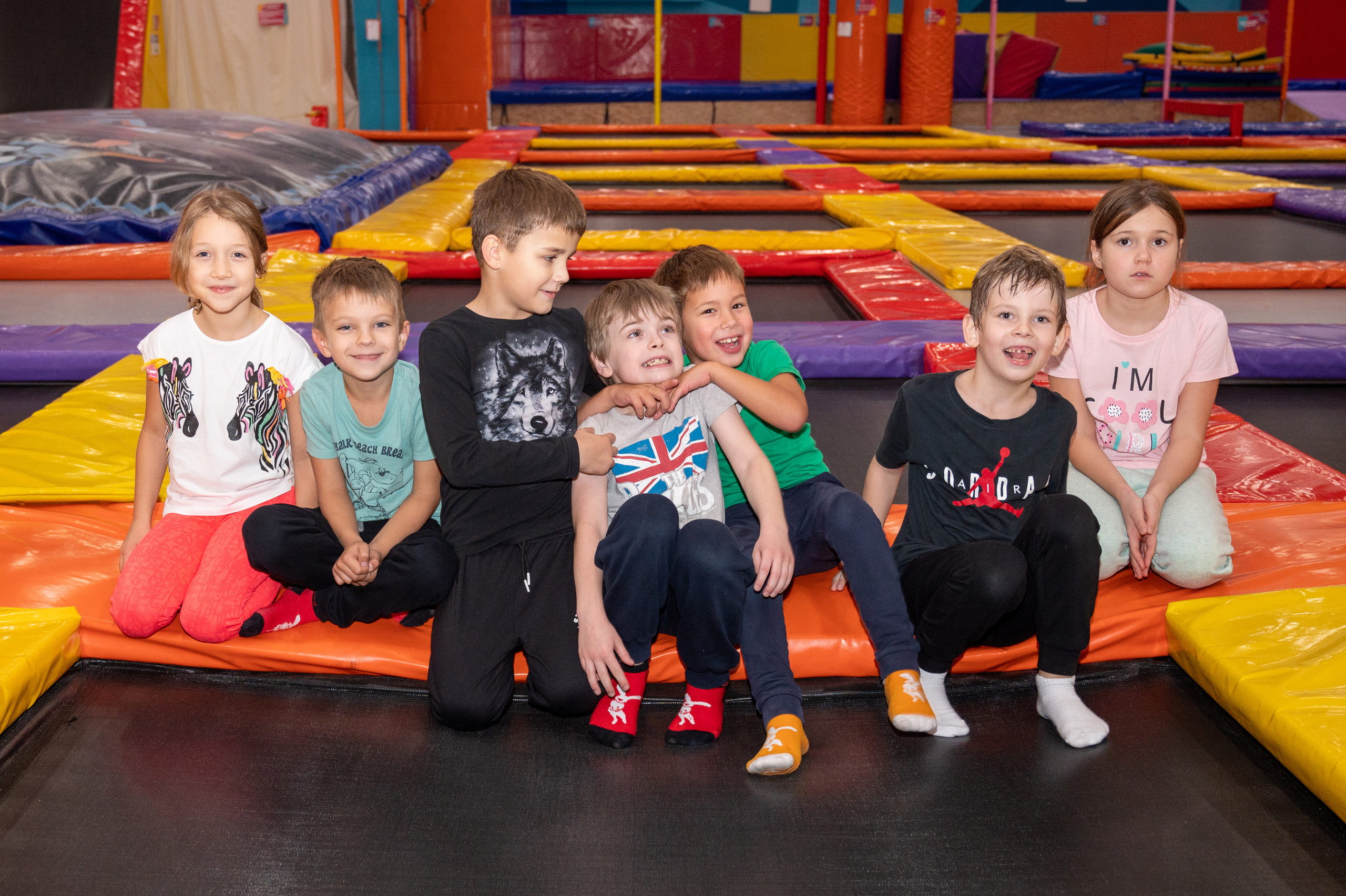 Отличная компания на дне рождении.