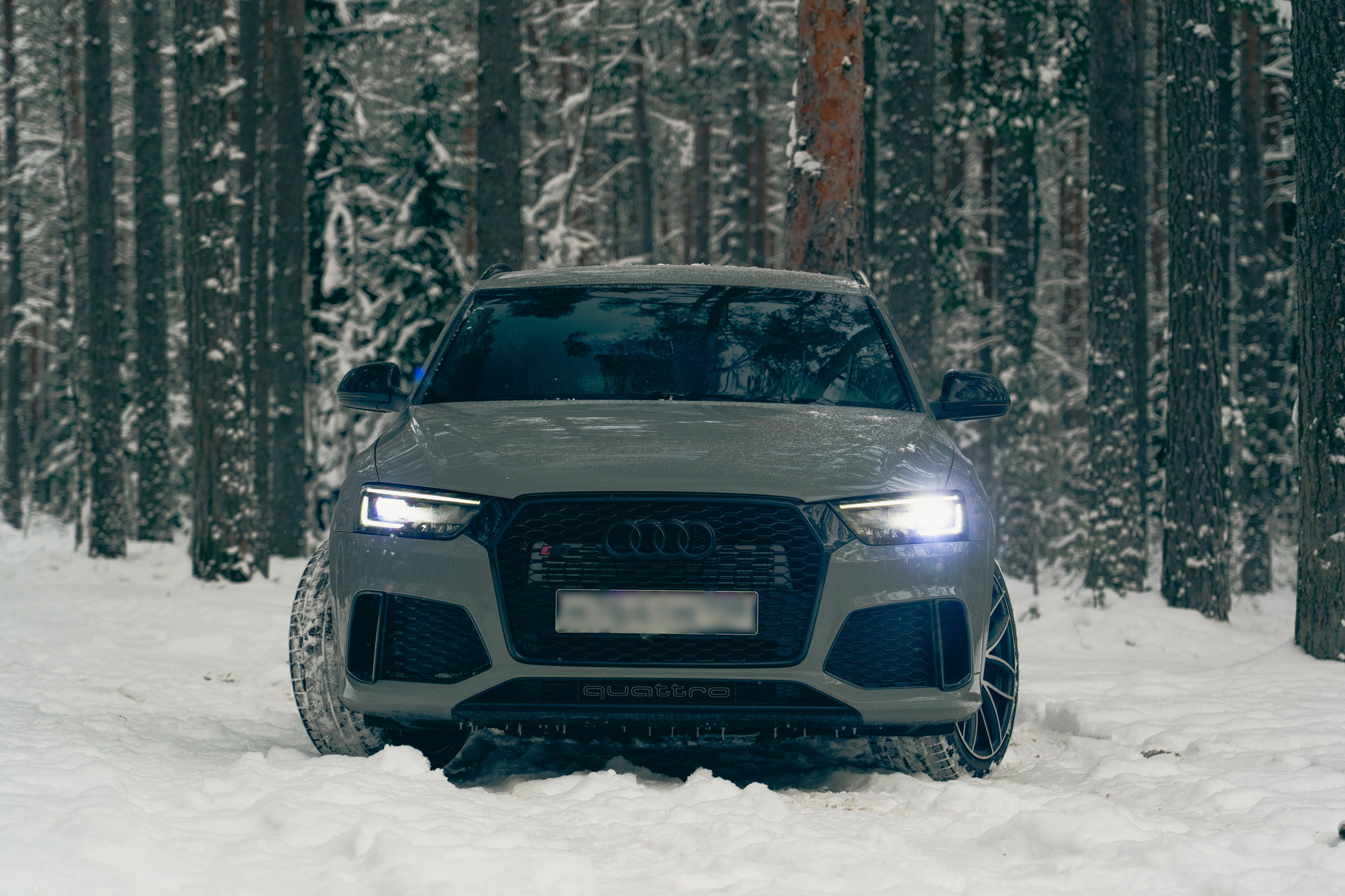 Audi Q3 Snow. Автомобильный фотограф в Санкт-Петербурге