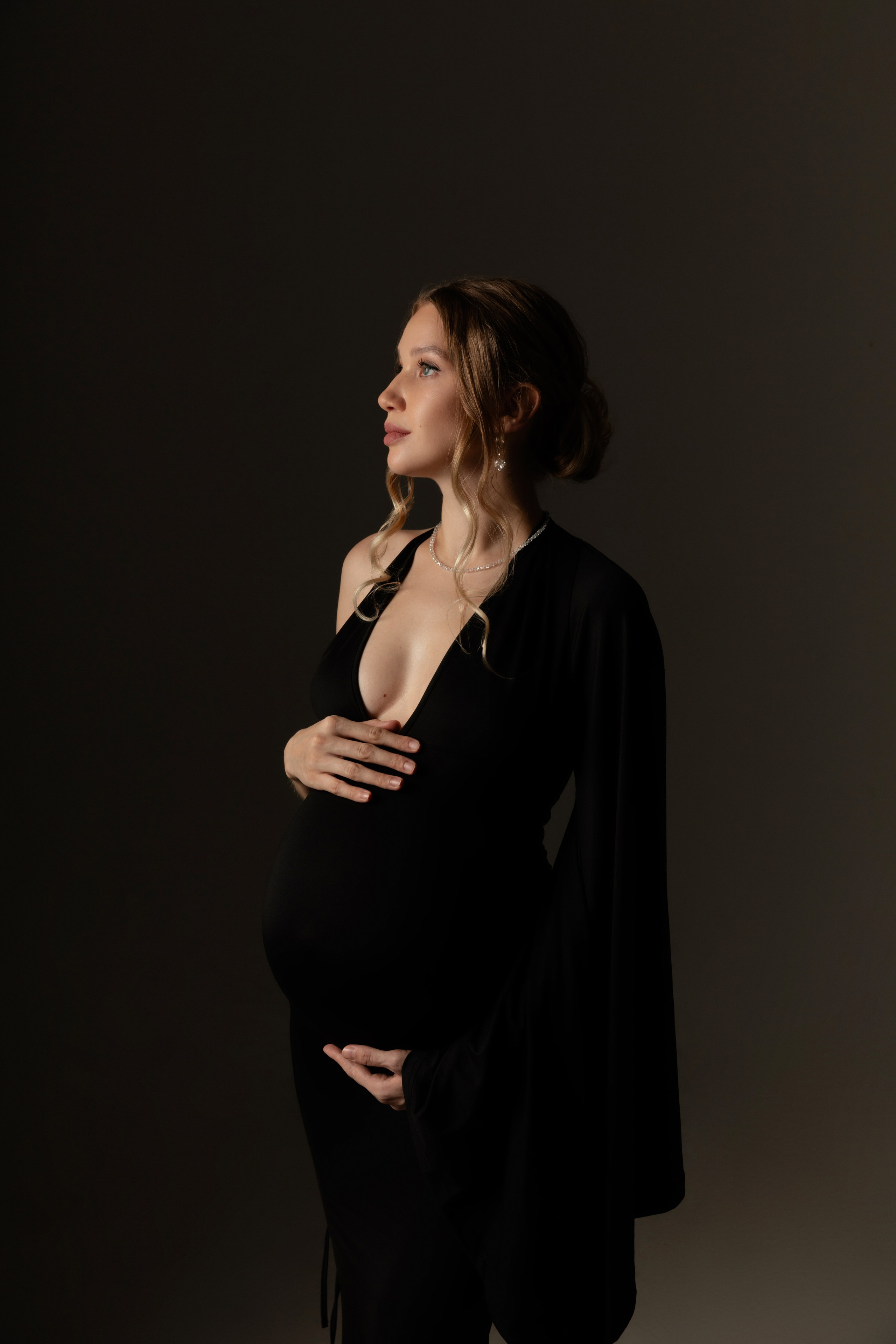 Беременность. Фотограф Мария Щеголькова. Чувственный женский портрет